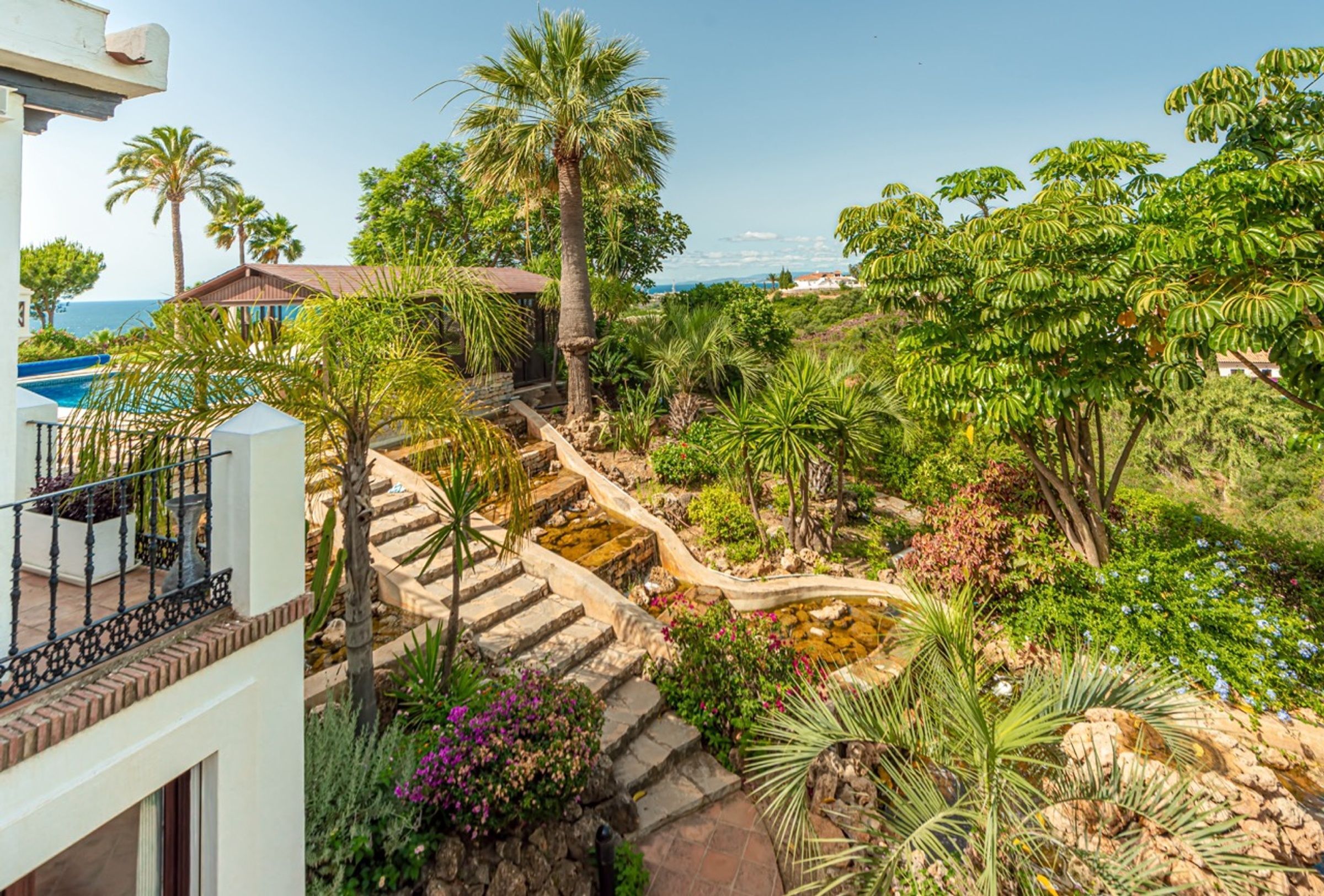 Villa Suzanna Gallary Image 5
