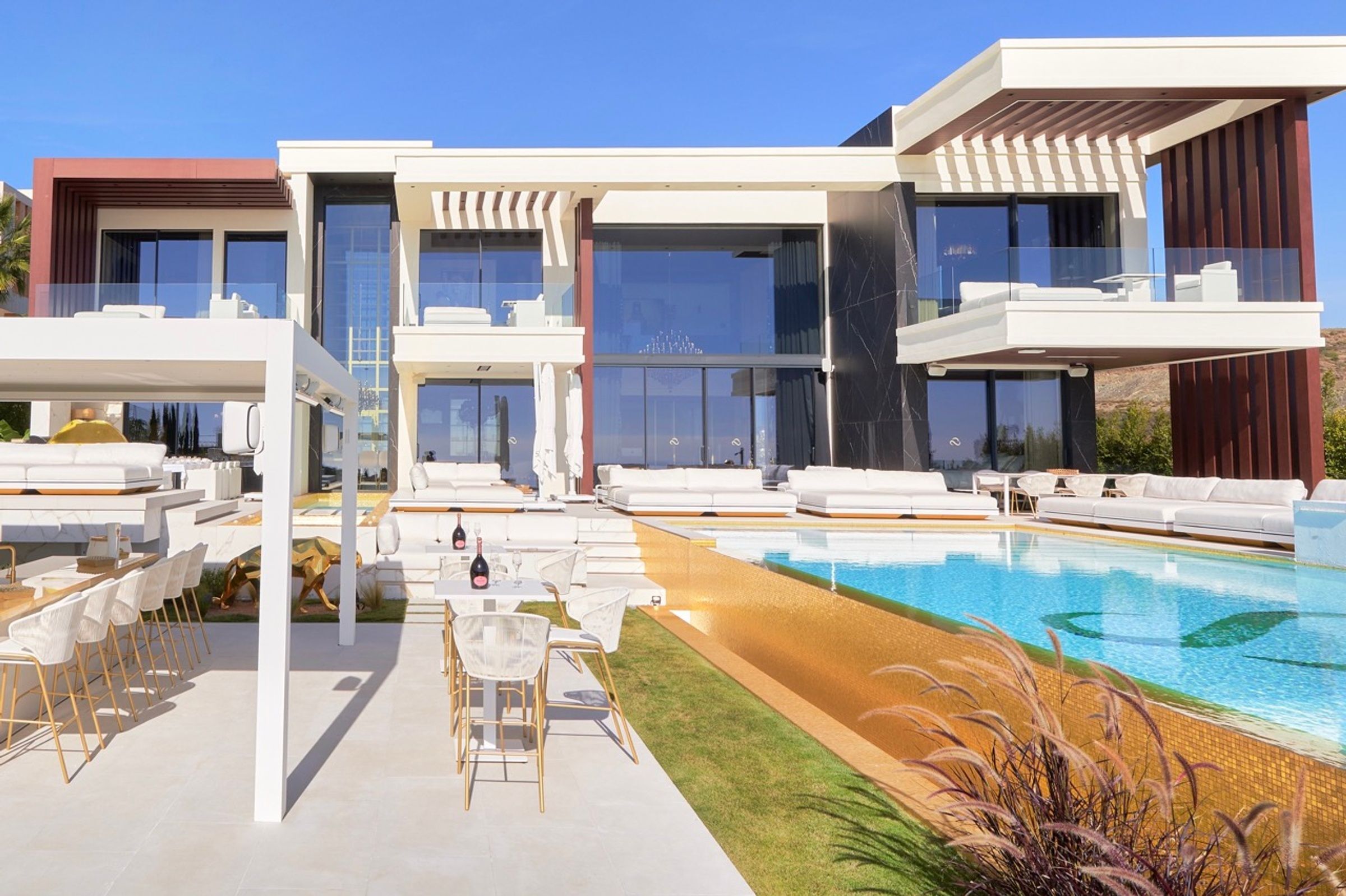 villa-theia-image-2