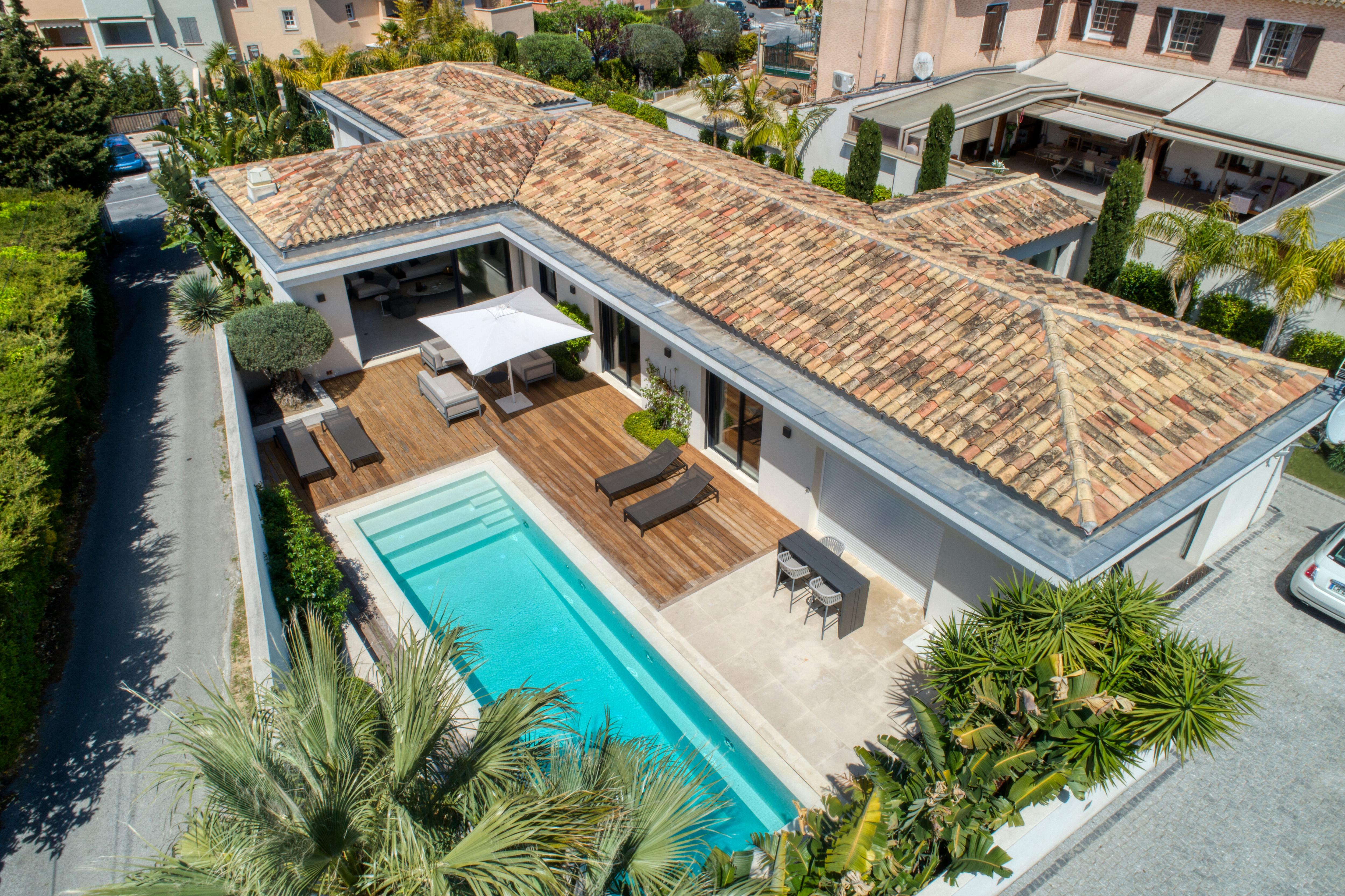 Villa Tiffany Gallary Image 6
