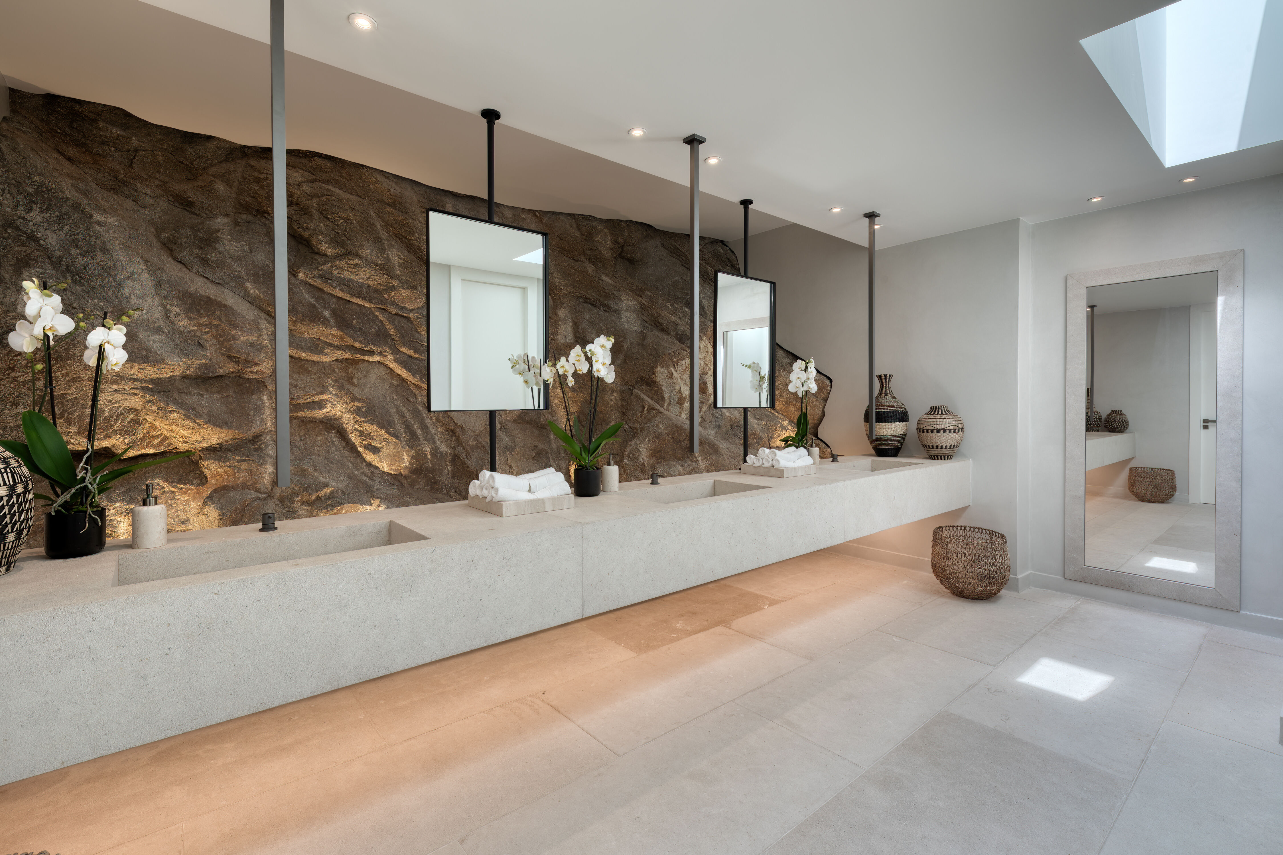 Lithos Residence Gallary Image 5