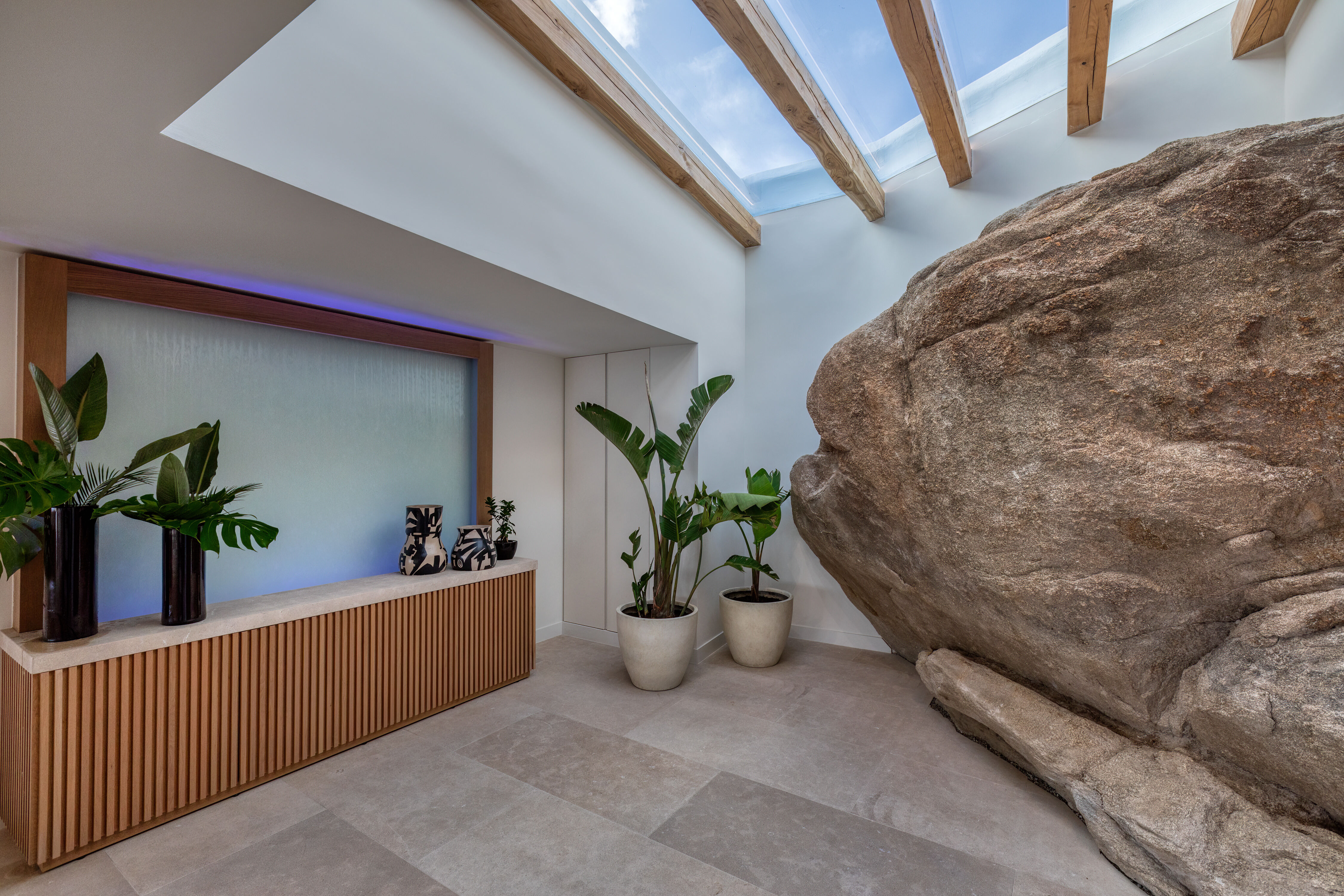 Lithos Residence Gallary Image 6
