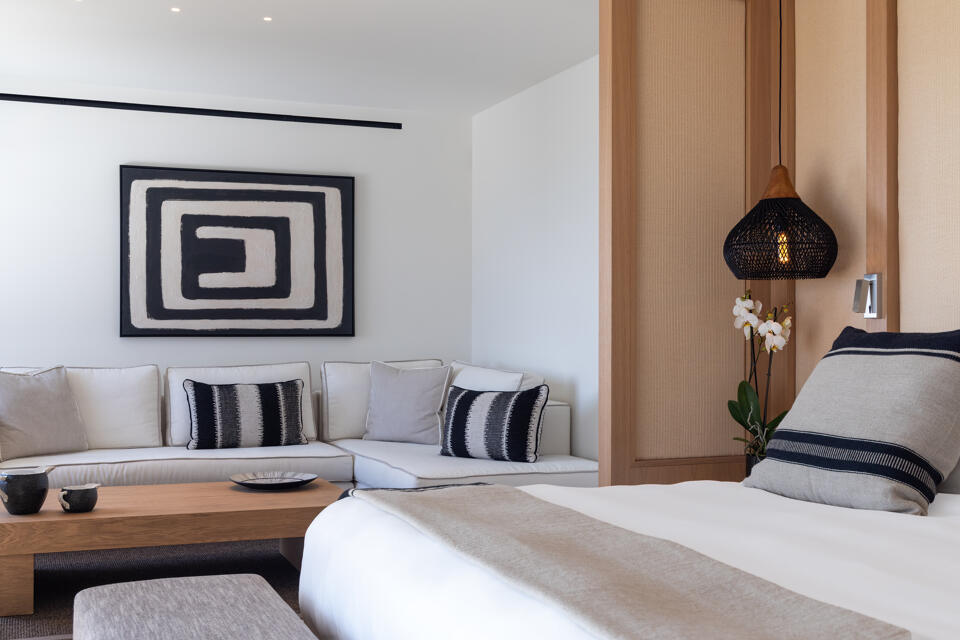Lithos Residence Gallery Image 4