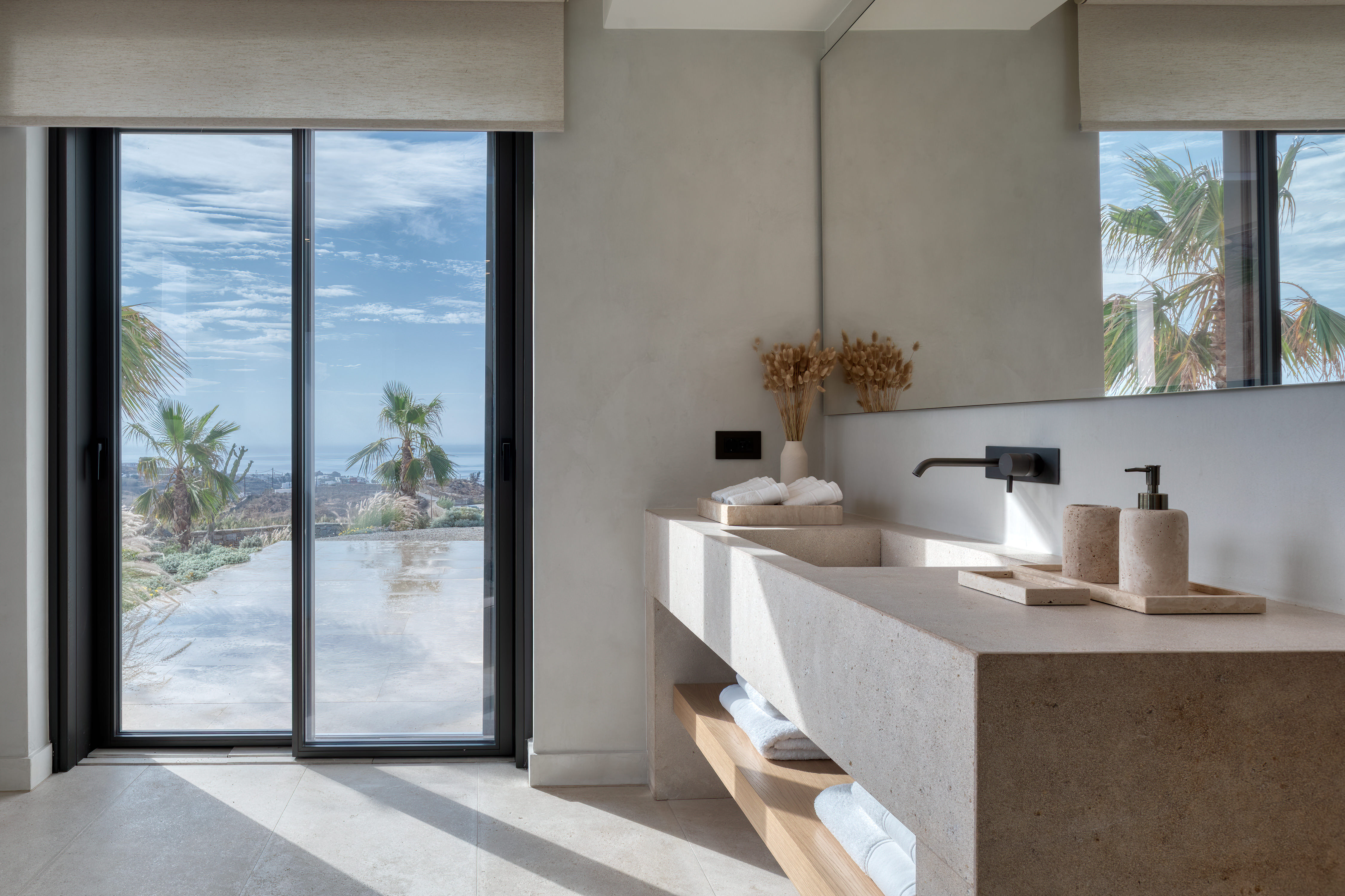 Lithos Residence Gallary Image 6
