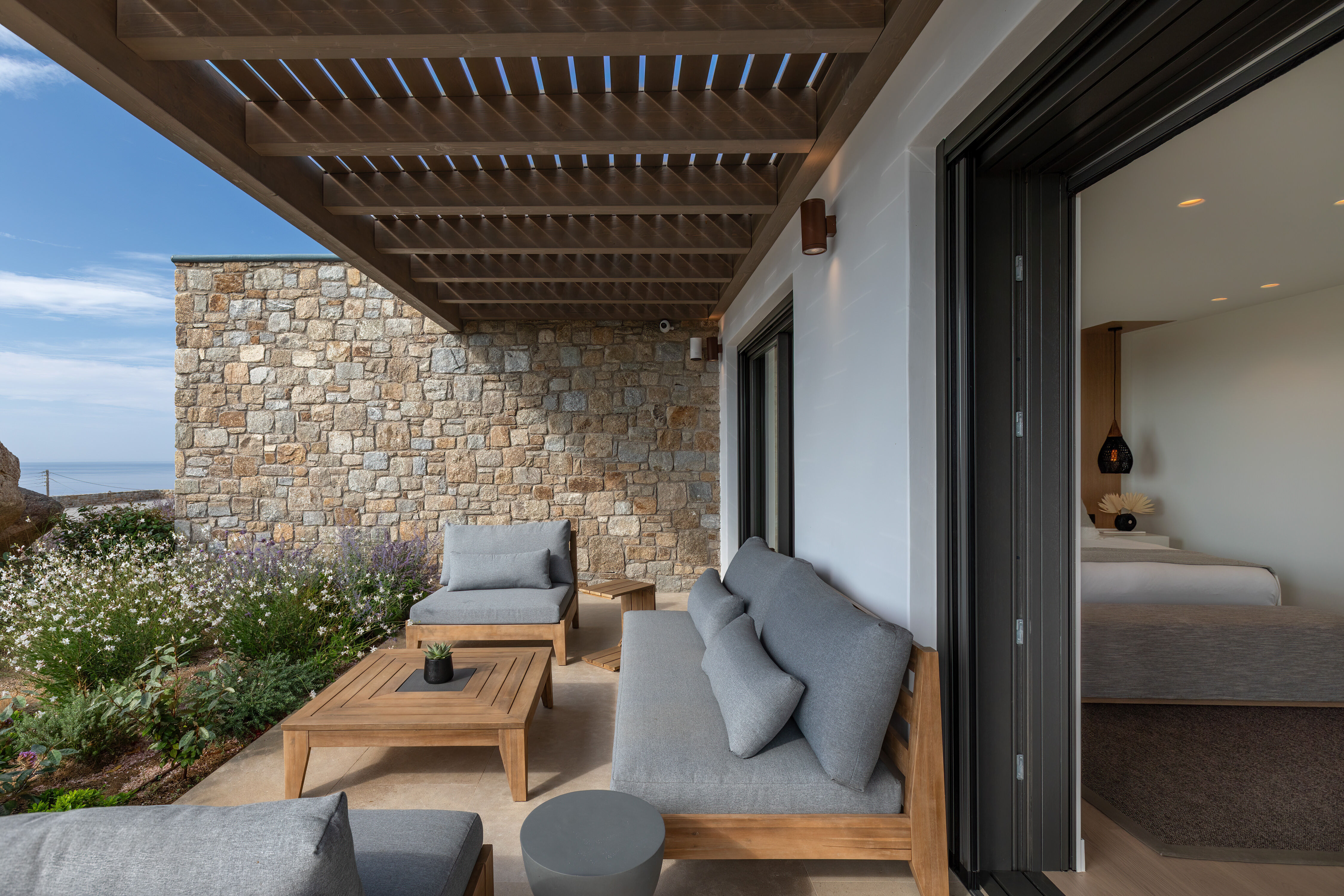 Lithos Residence Gallary Image 1