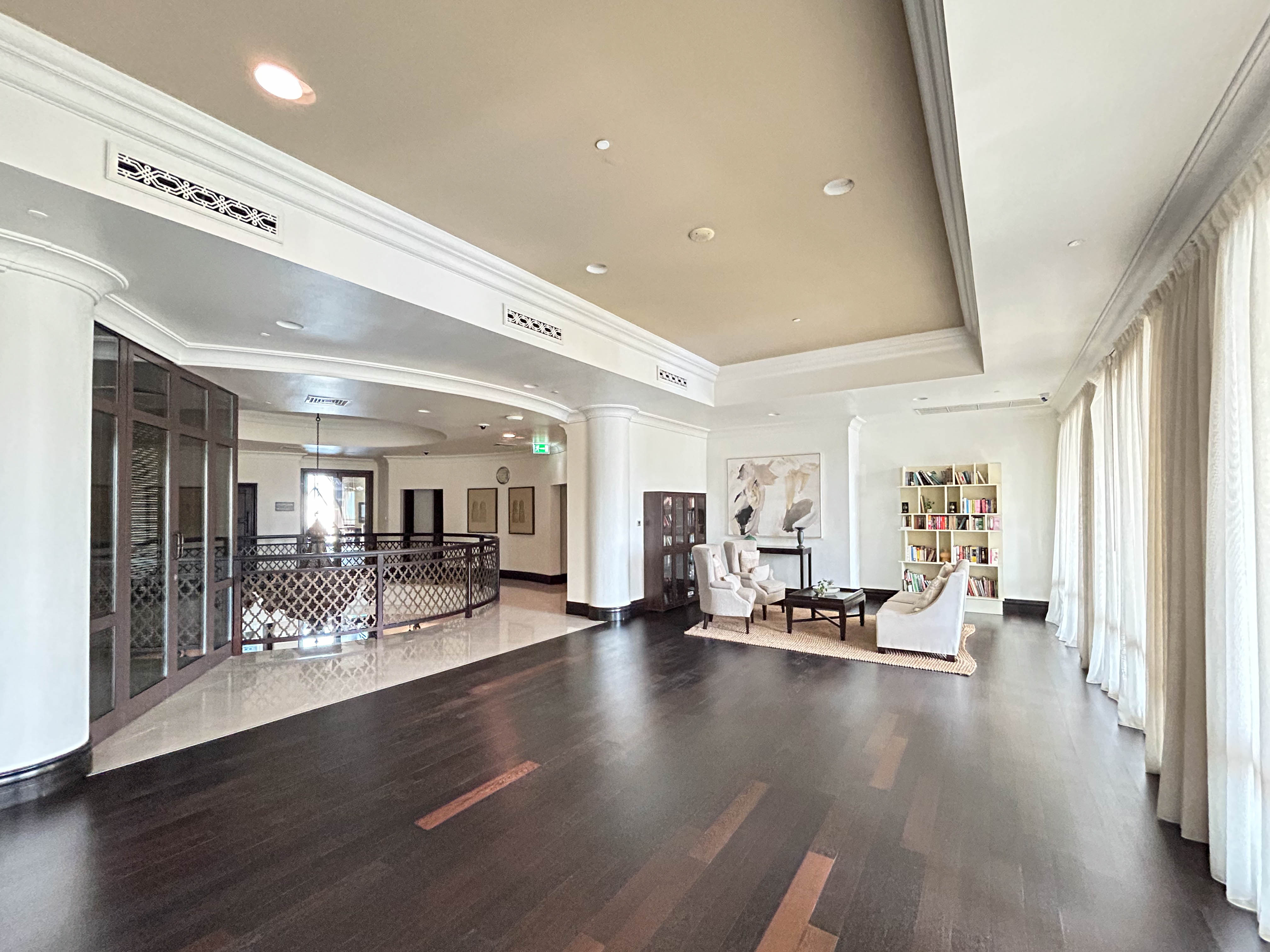 Mirrored Palace Gallery Image 2