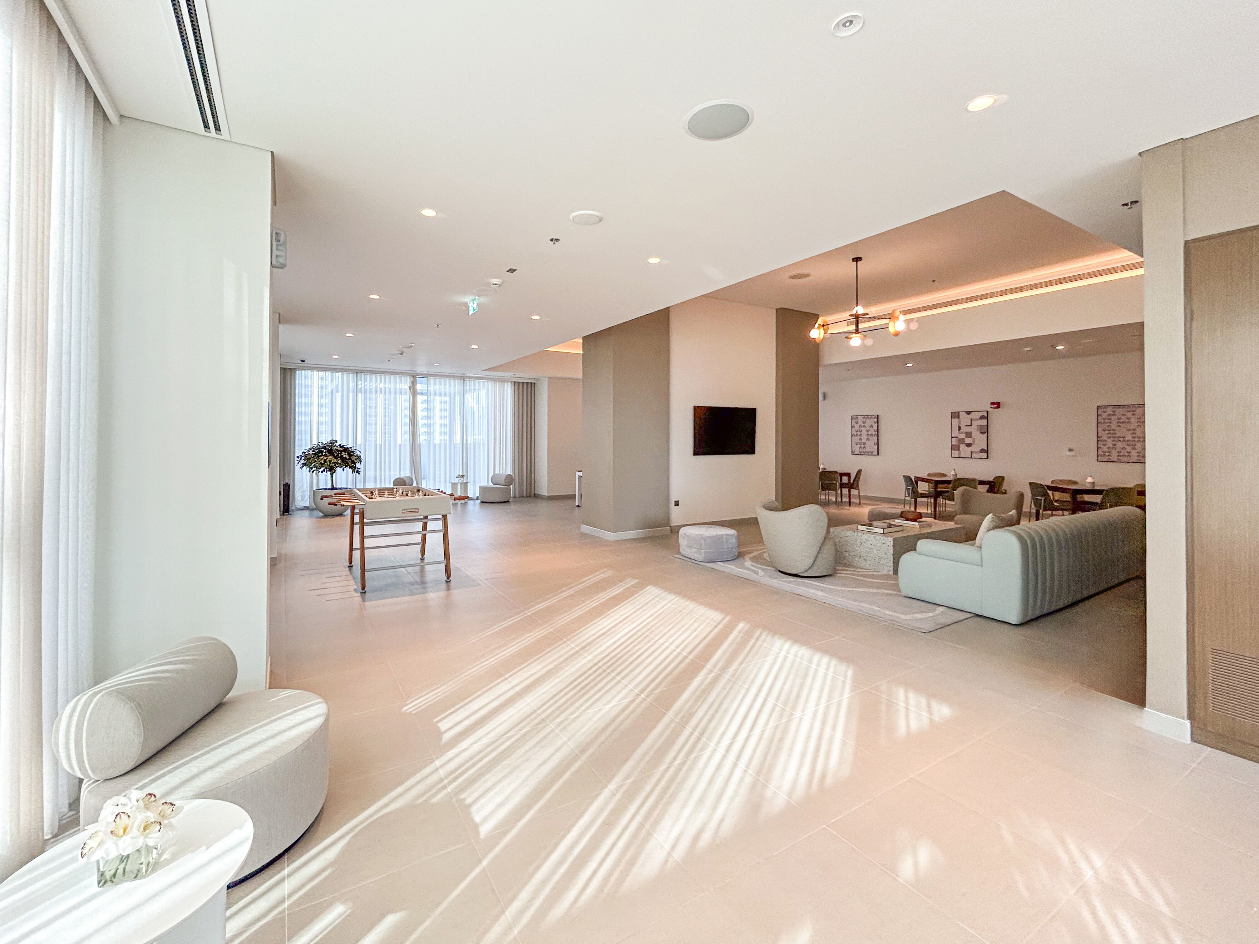 Pearlescent Nights Gallery Image 4