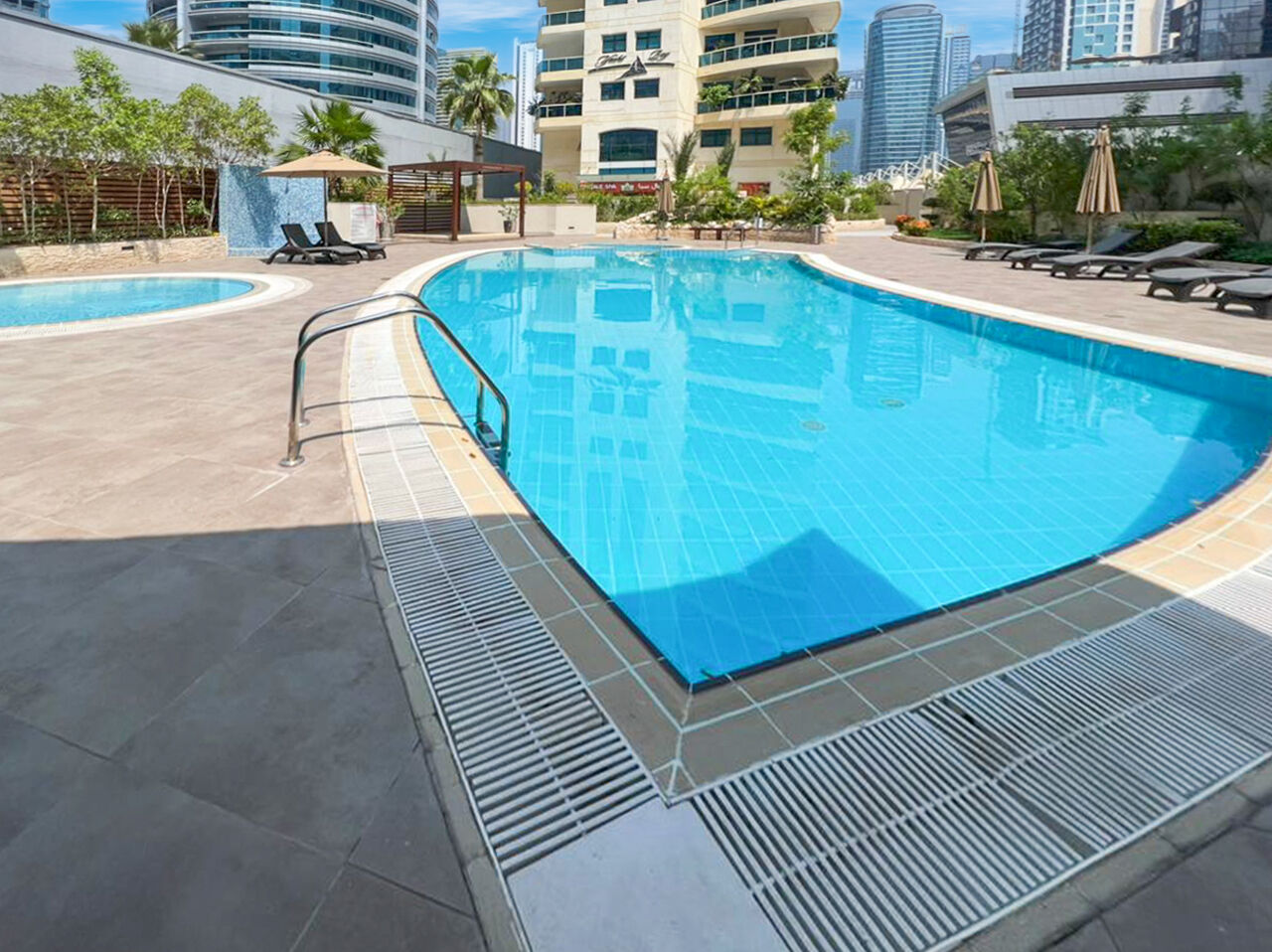 Yacht Bay Stay Gallery Image 1