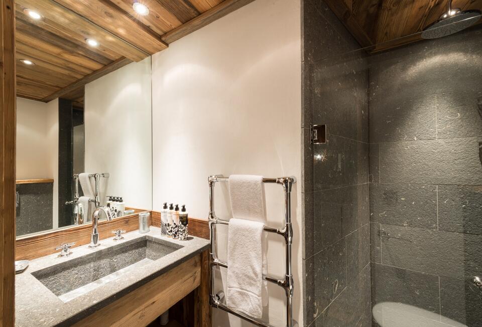 Chalet Genepy Gallery Image 4