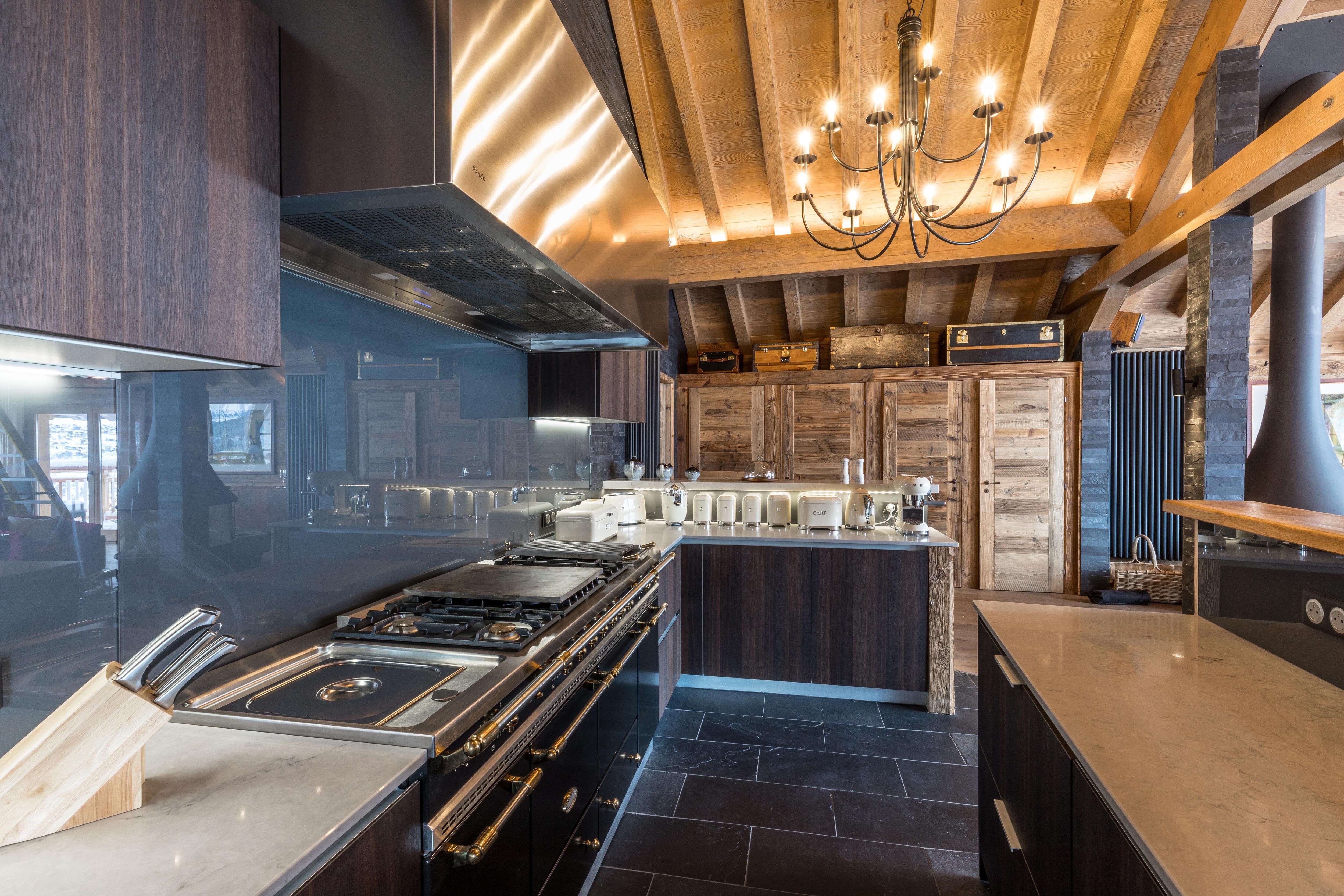 Chalet Iona Gallary Image 3
