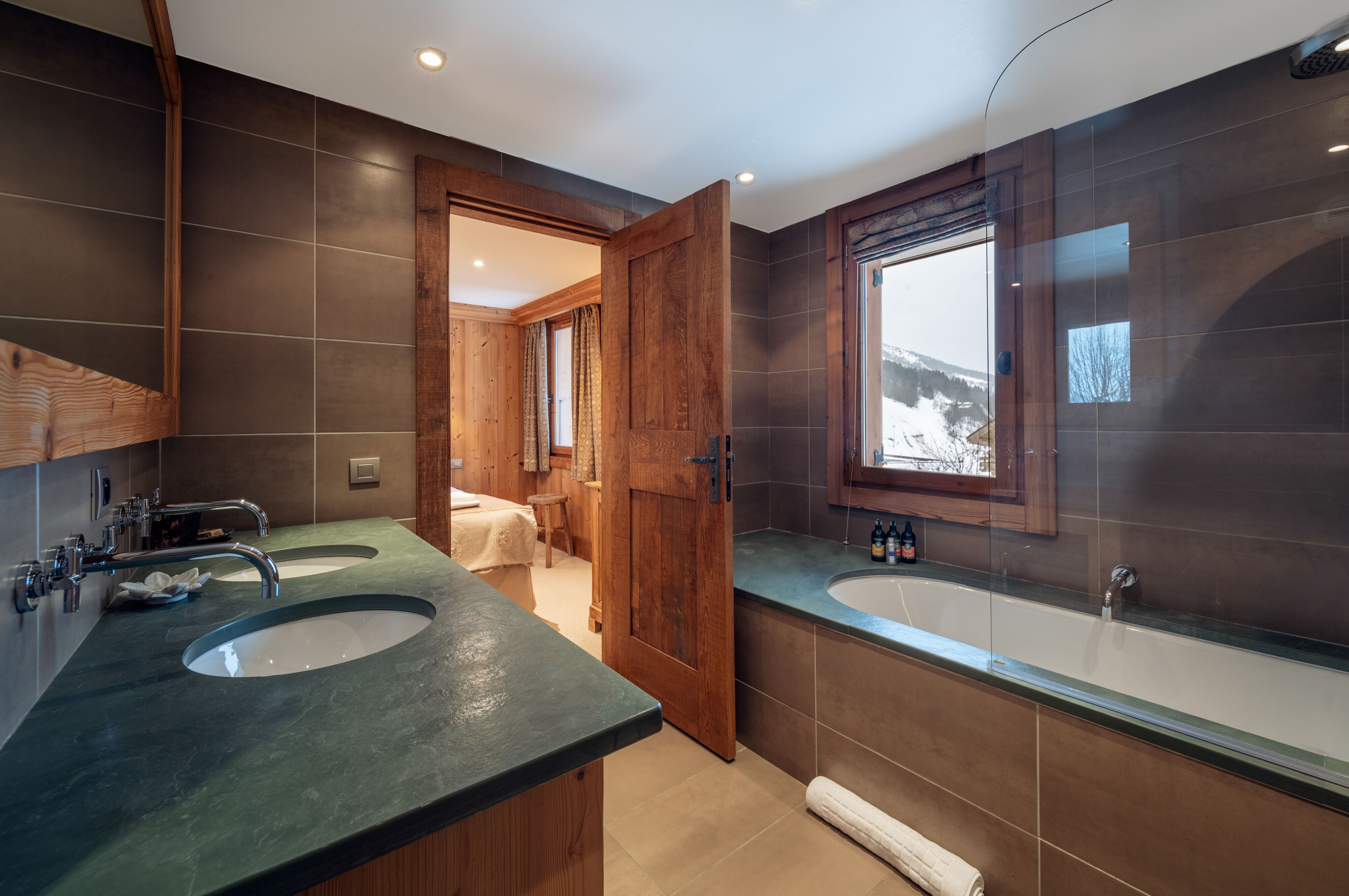 Chalet Lapin Blanc Gallary Image 1