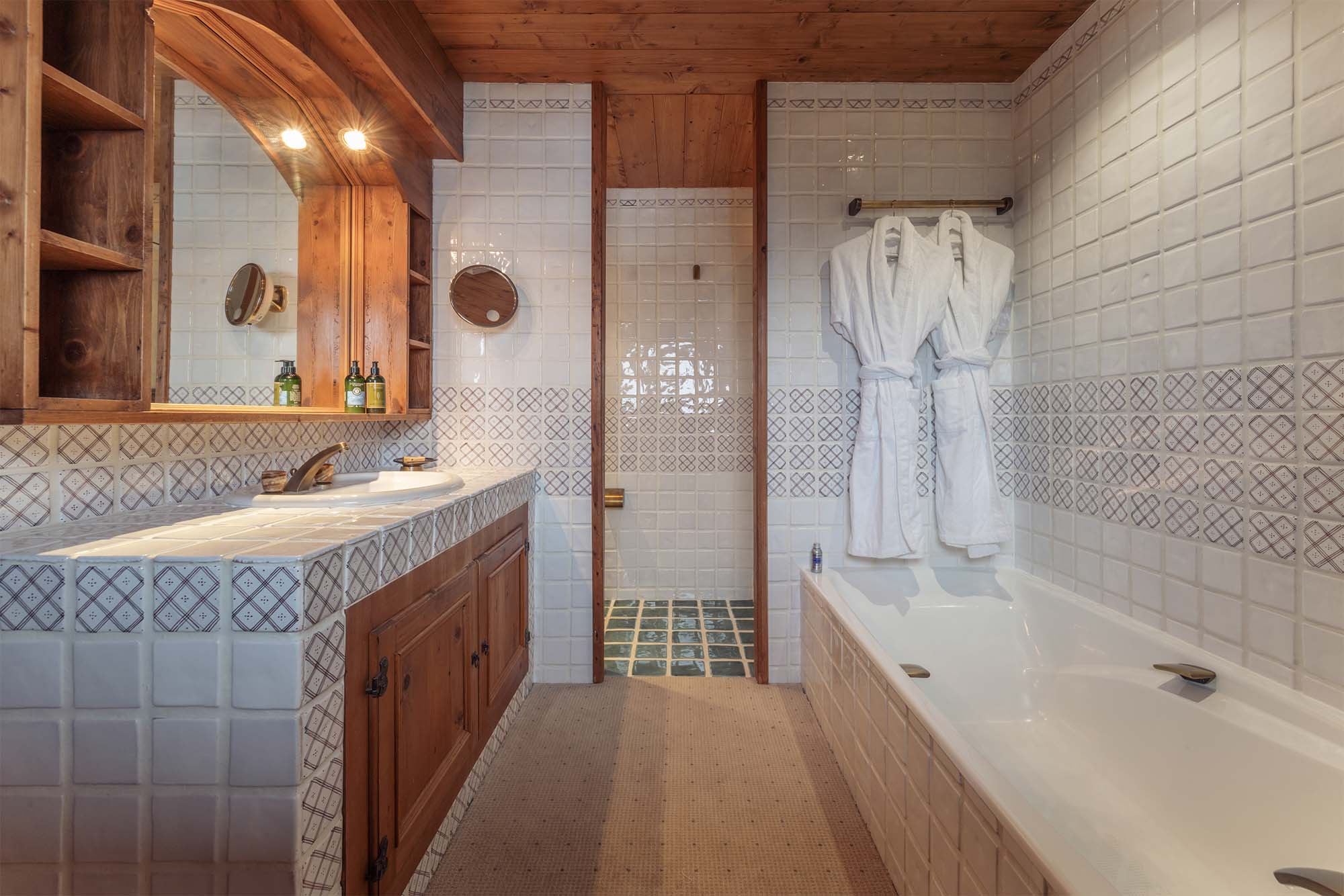 Chalet Margaux Gallary Image 2