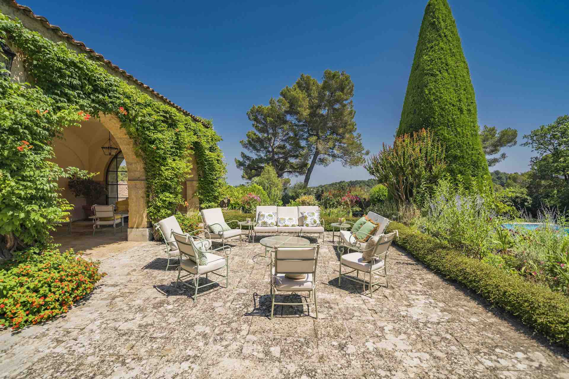 Domaine de Valbonne Gallary Image 6
