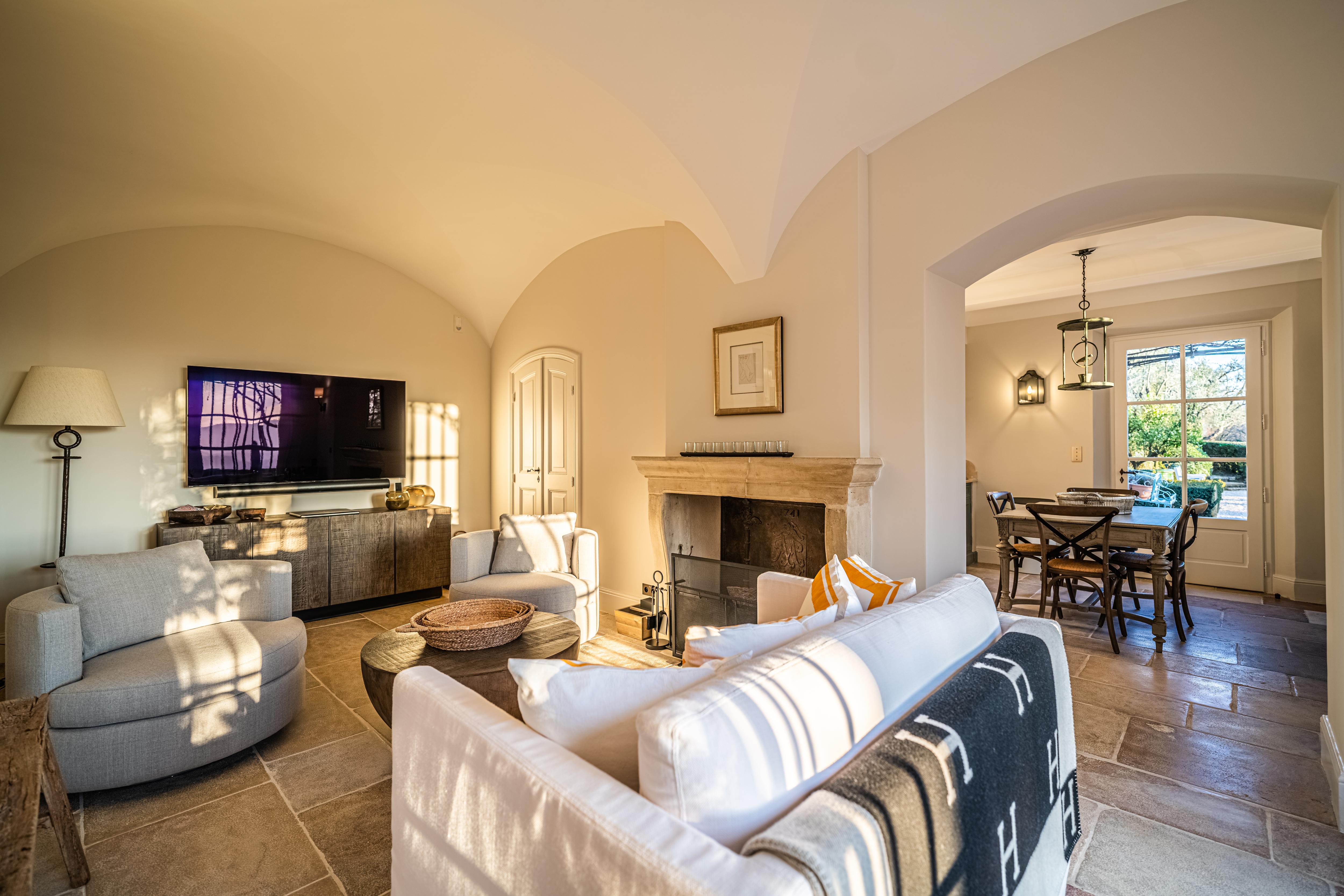 Le Manoir Gallary Image 1