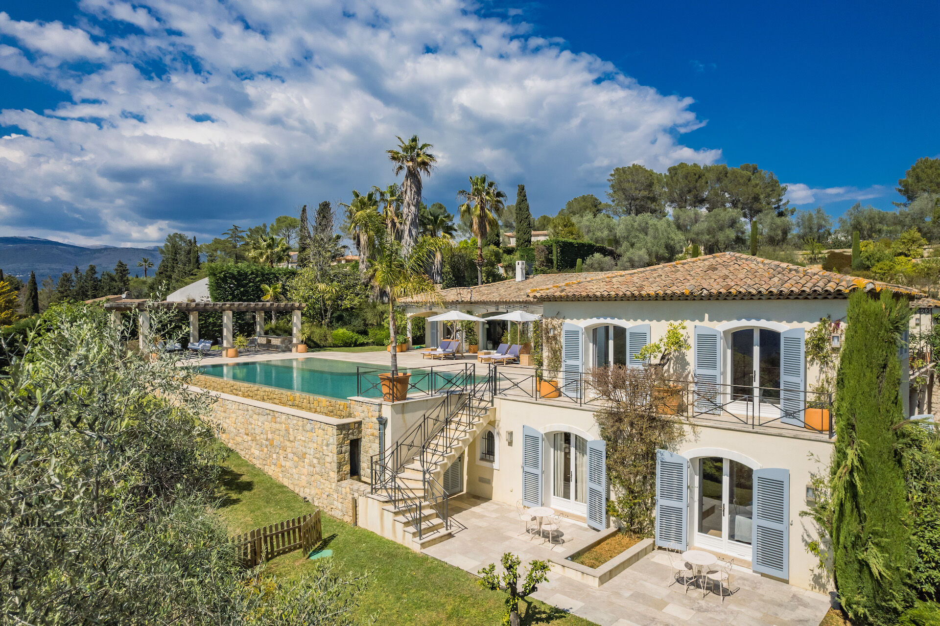 Villa Angel Gallary Image 1