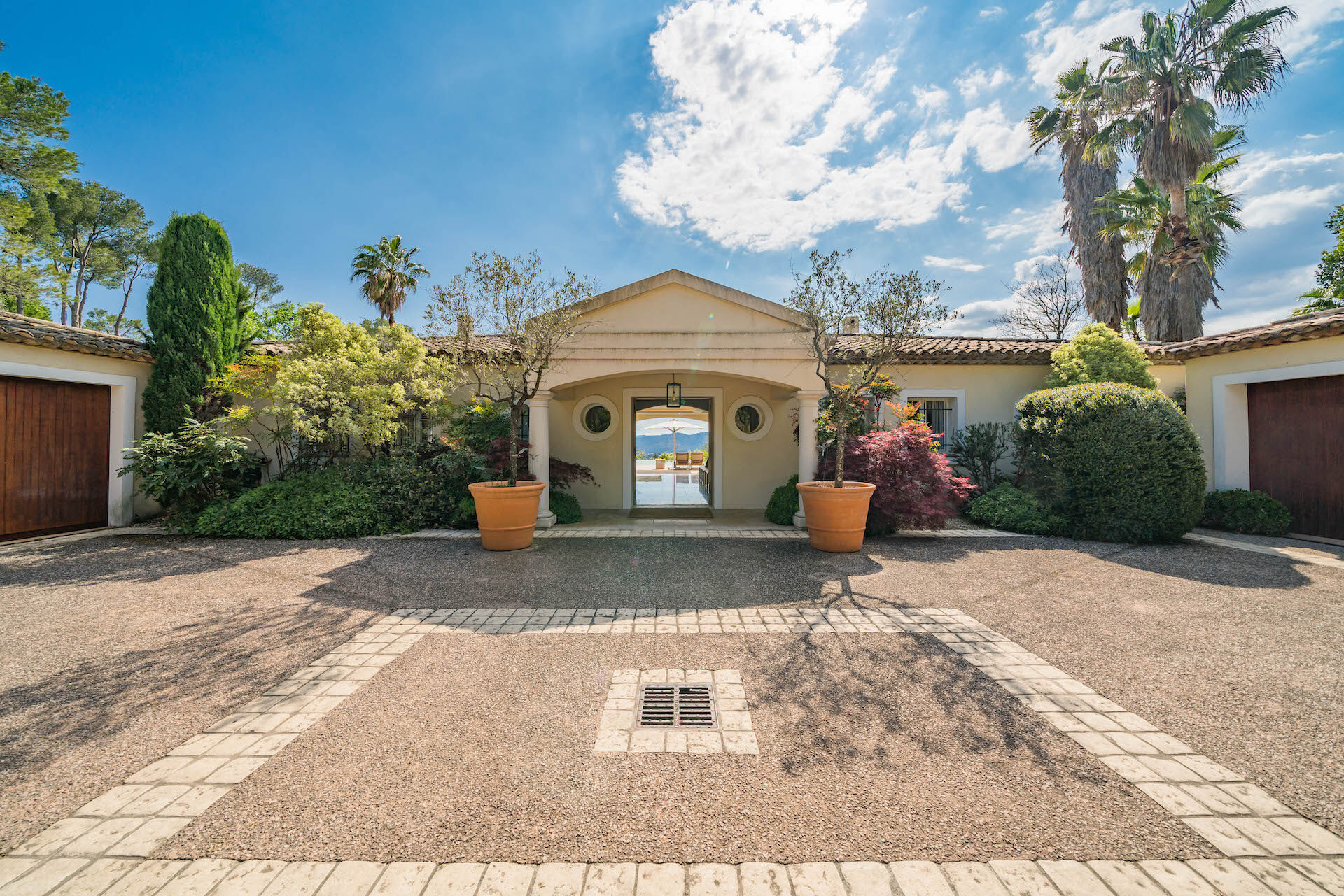 Villa Angel Gallary Image 1