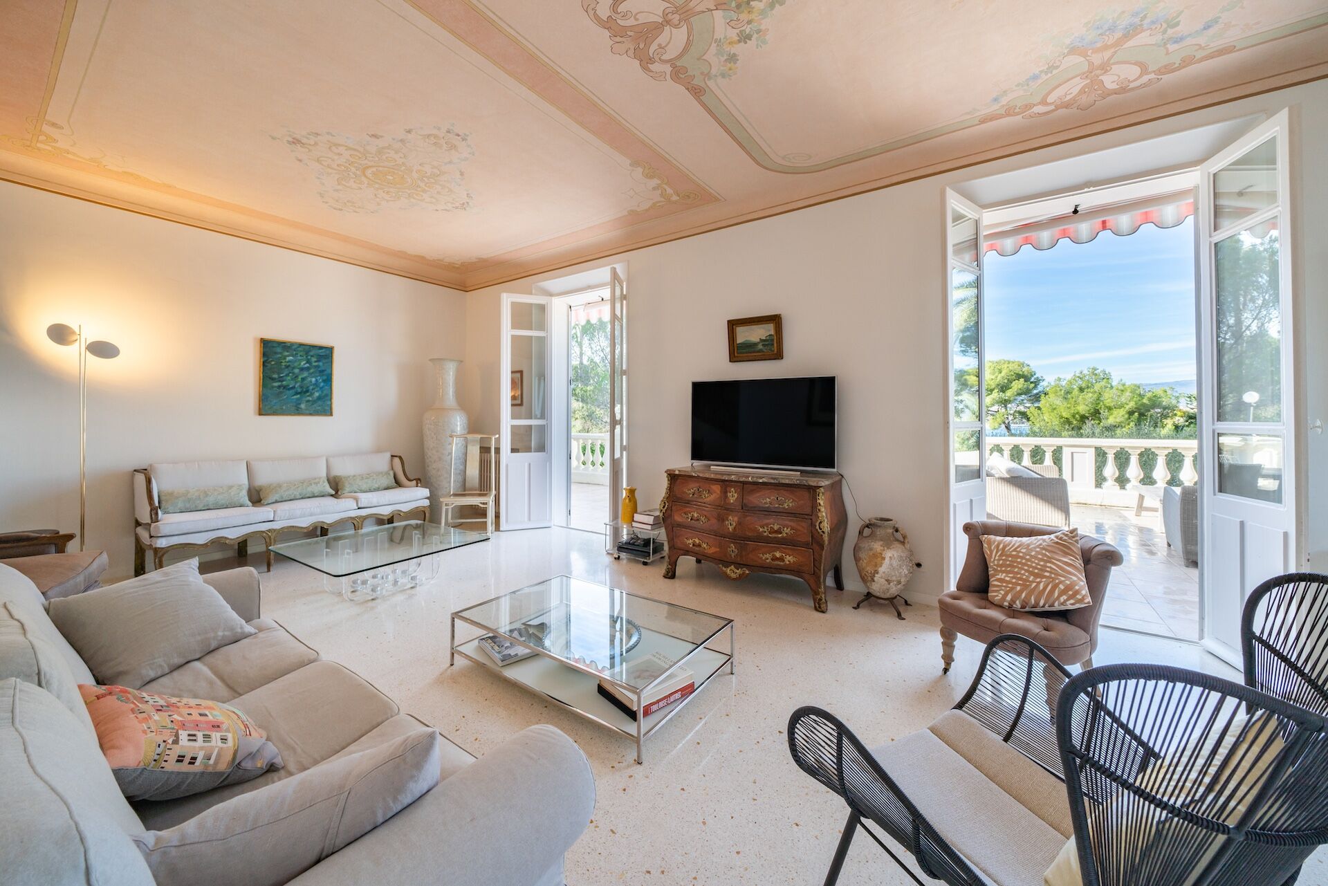 Villa Arista Gallary Image 1