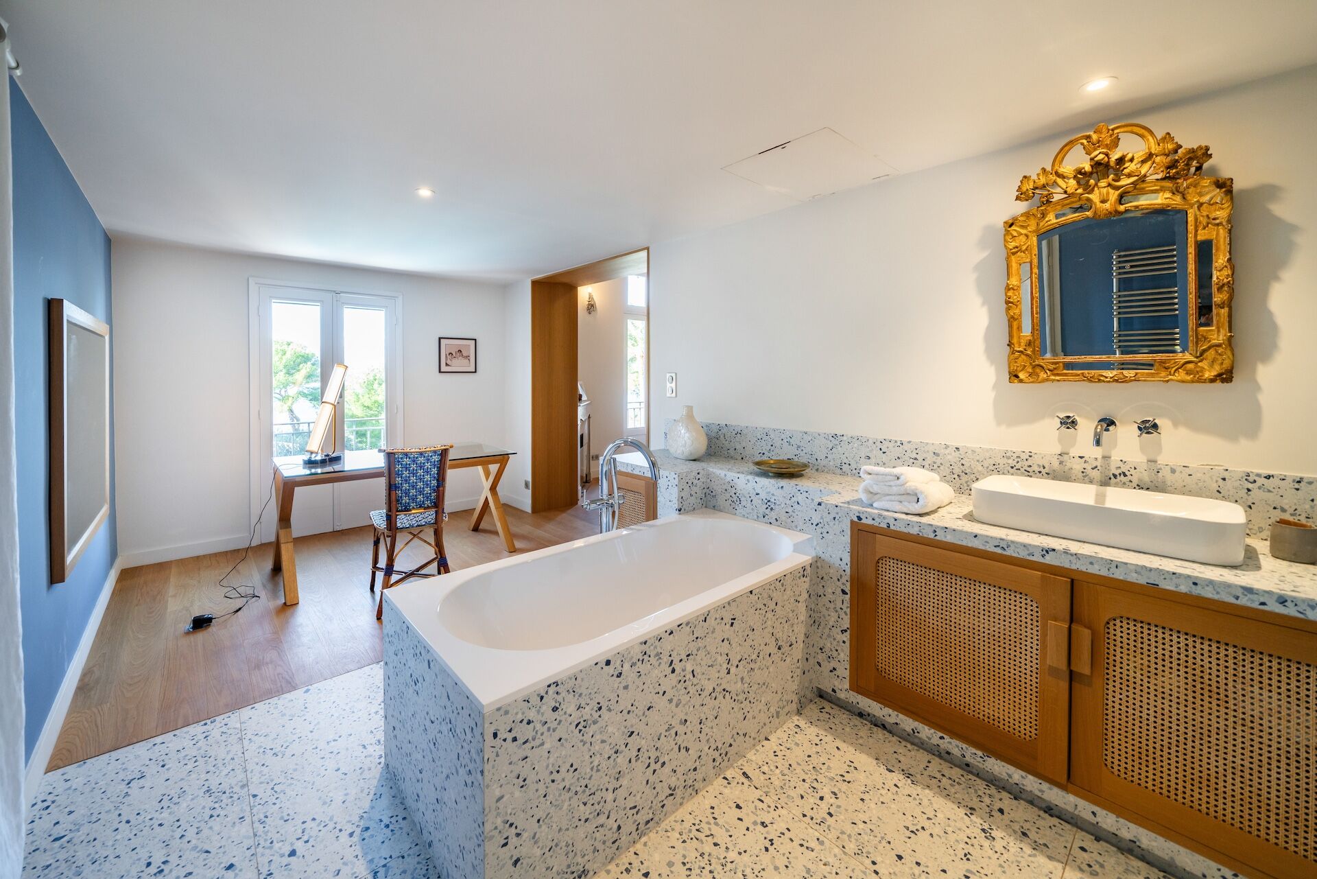 Villa Arista Gallary Image 2