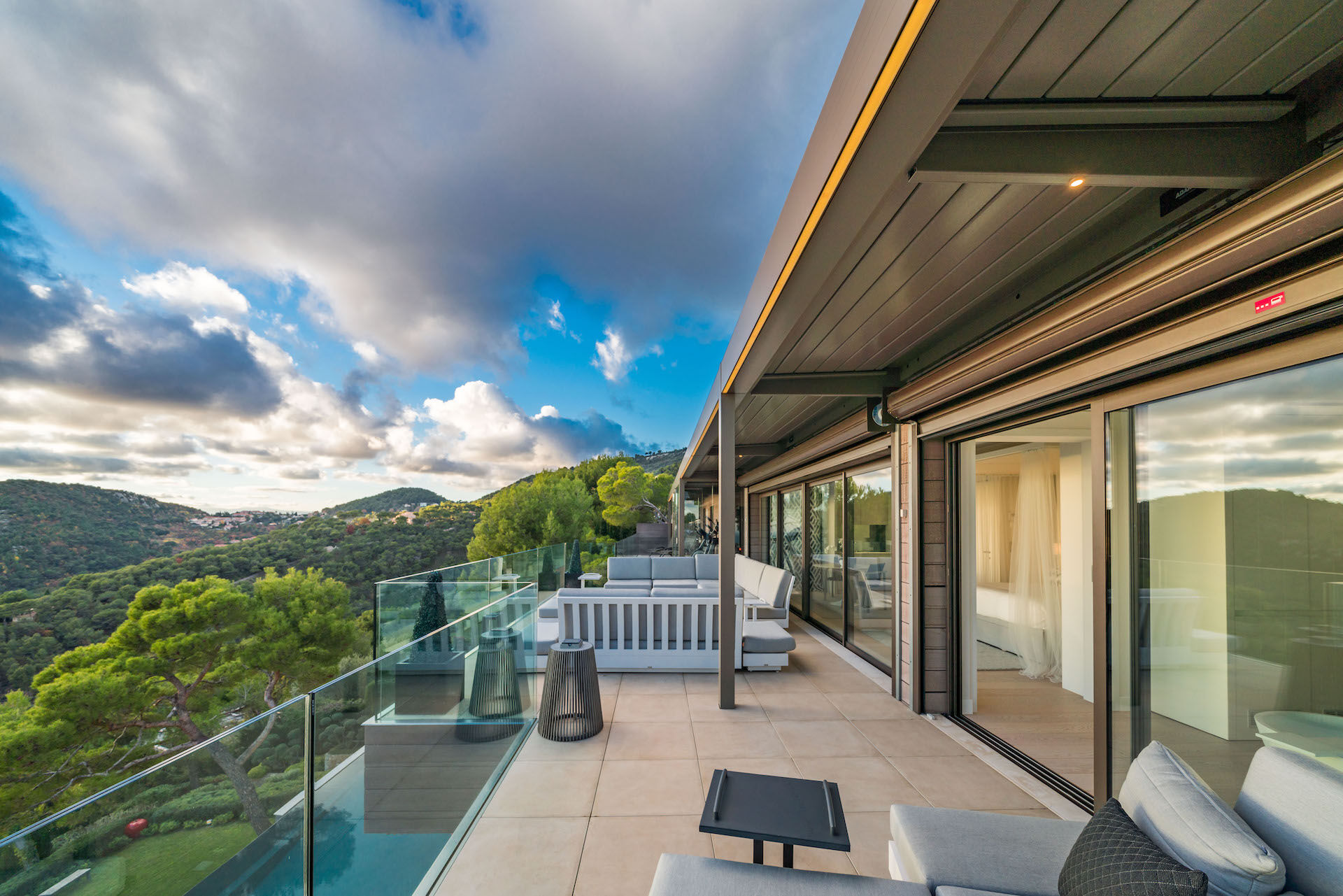 Villa Azura Gallary Image 5