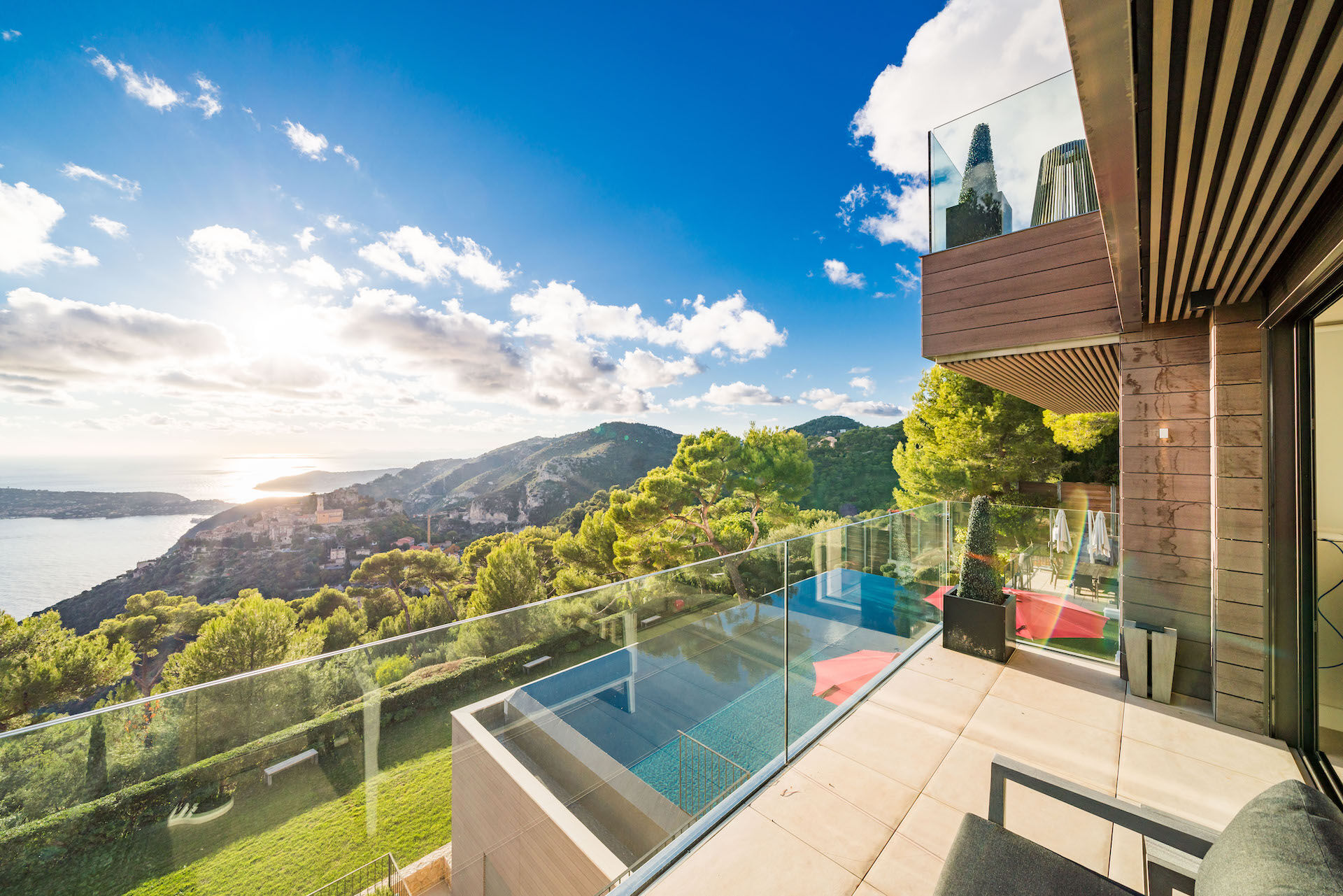 Villa Azura Gallary Image 2