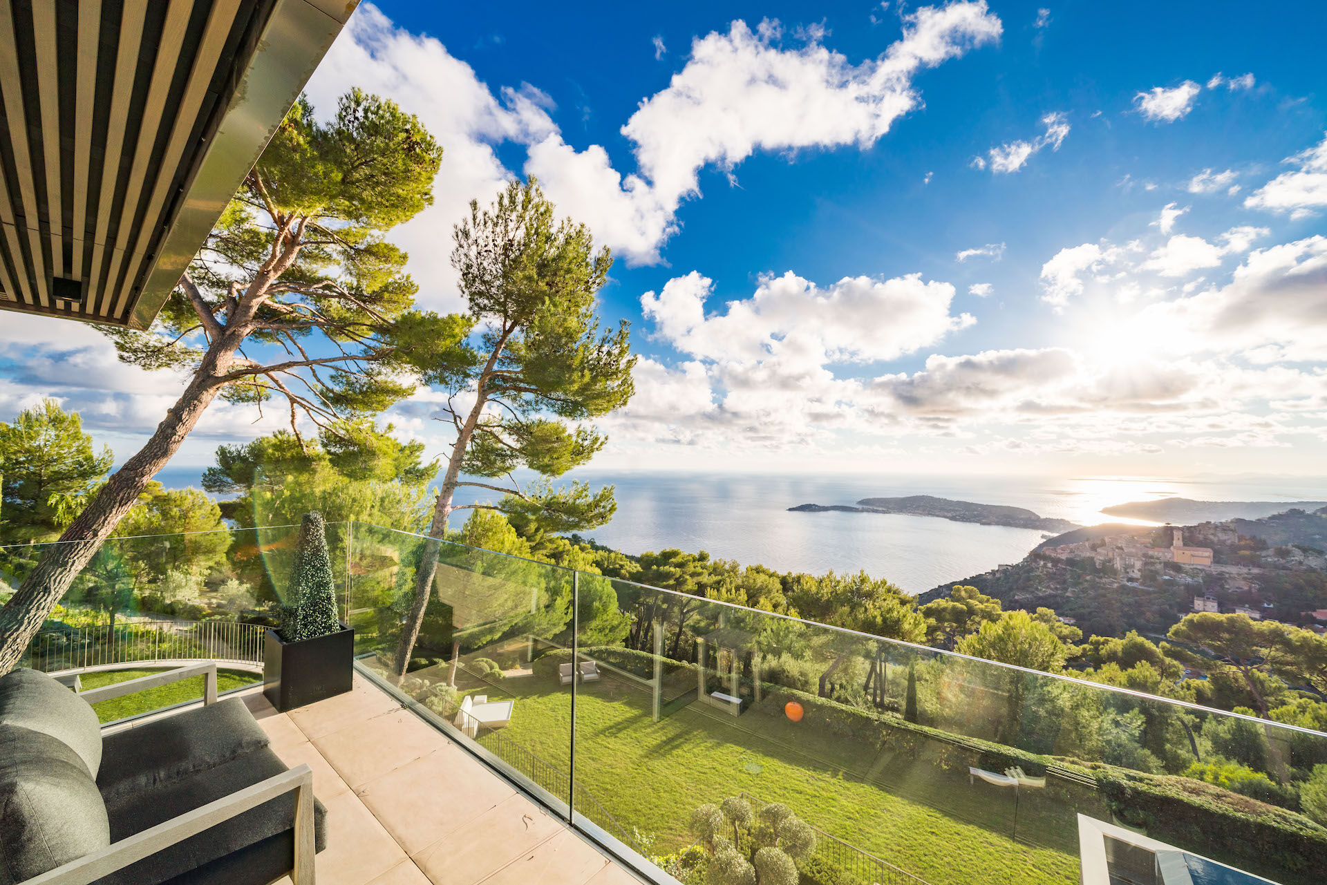 Villa Azura Gallary Image 6