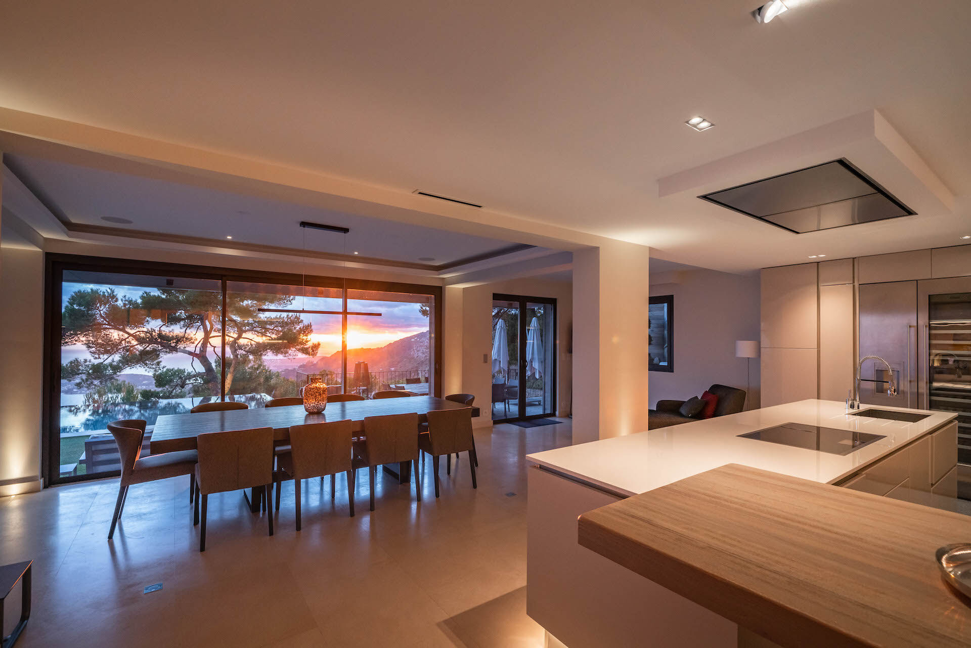 Villa Azura Gallary Image 1