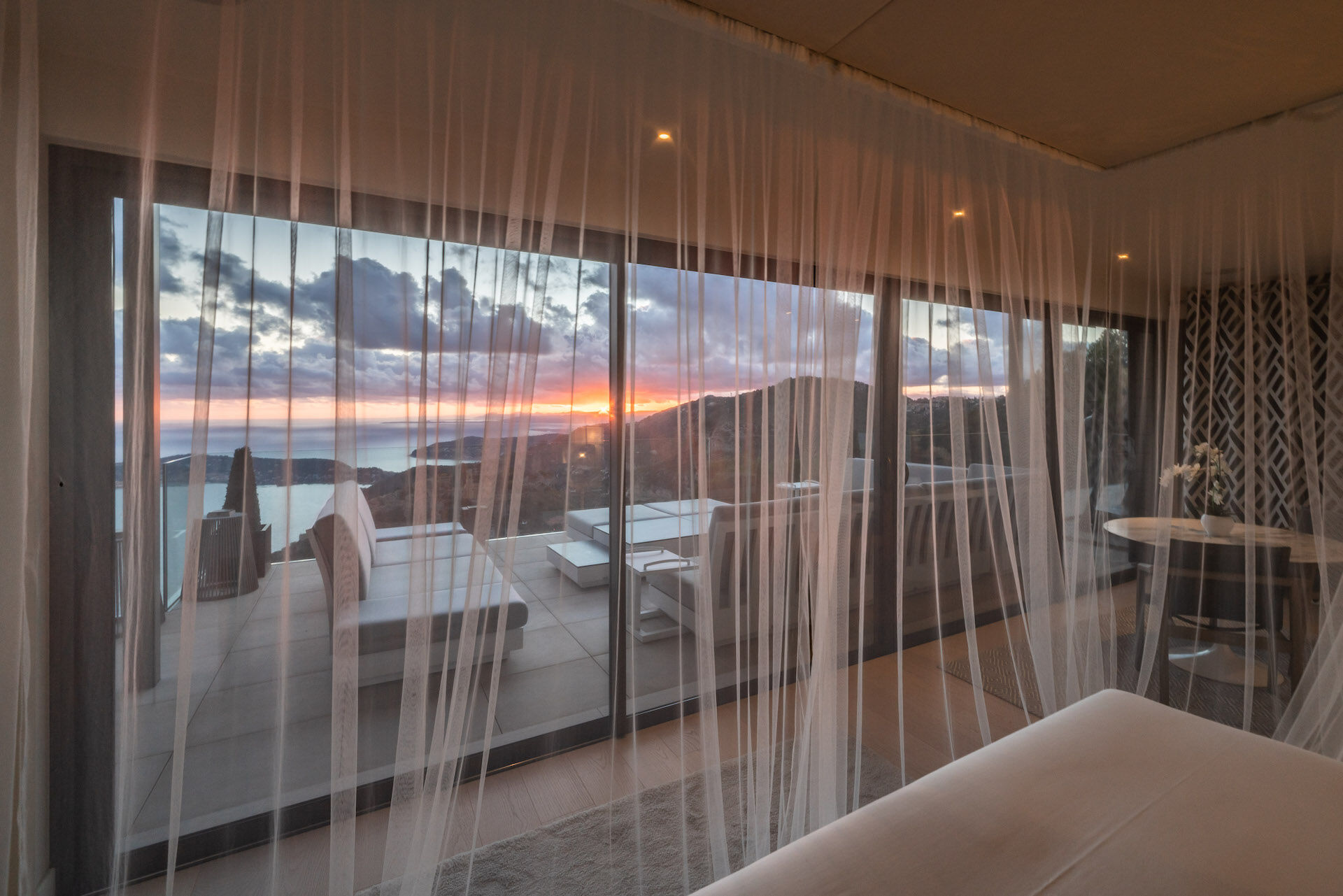 Villa Azura Gallary Image 6