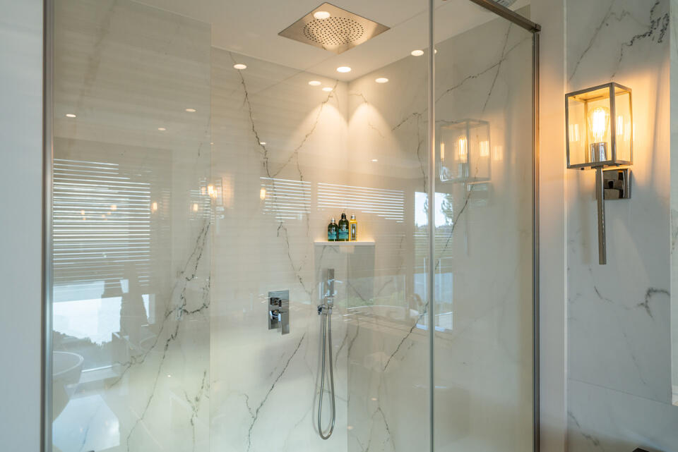 Villa Azura Gallery Image 2