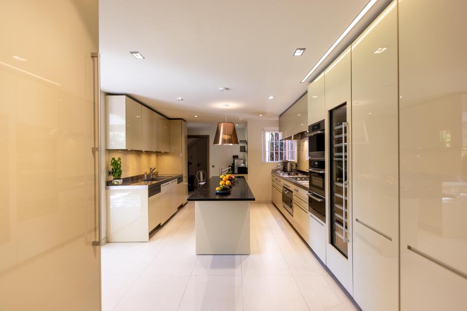 Villa Crystal Gallery Image 6
