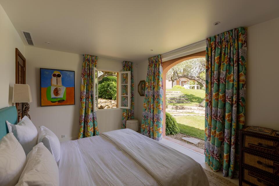 Villa Crystal Gallery Image 1
