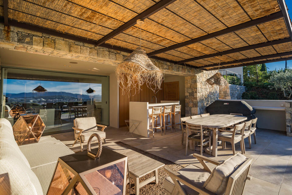 Villa Emerald Gallery Image 6