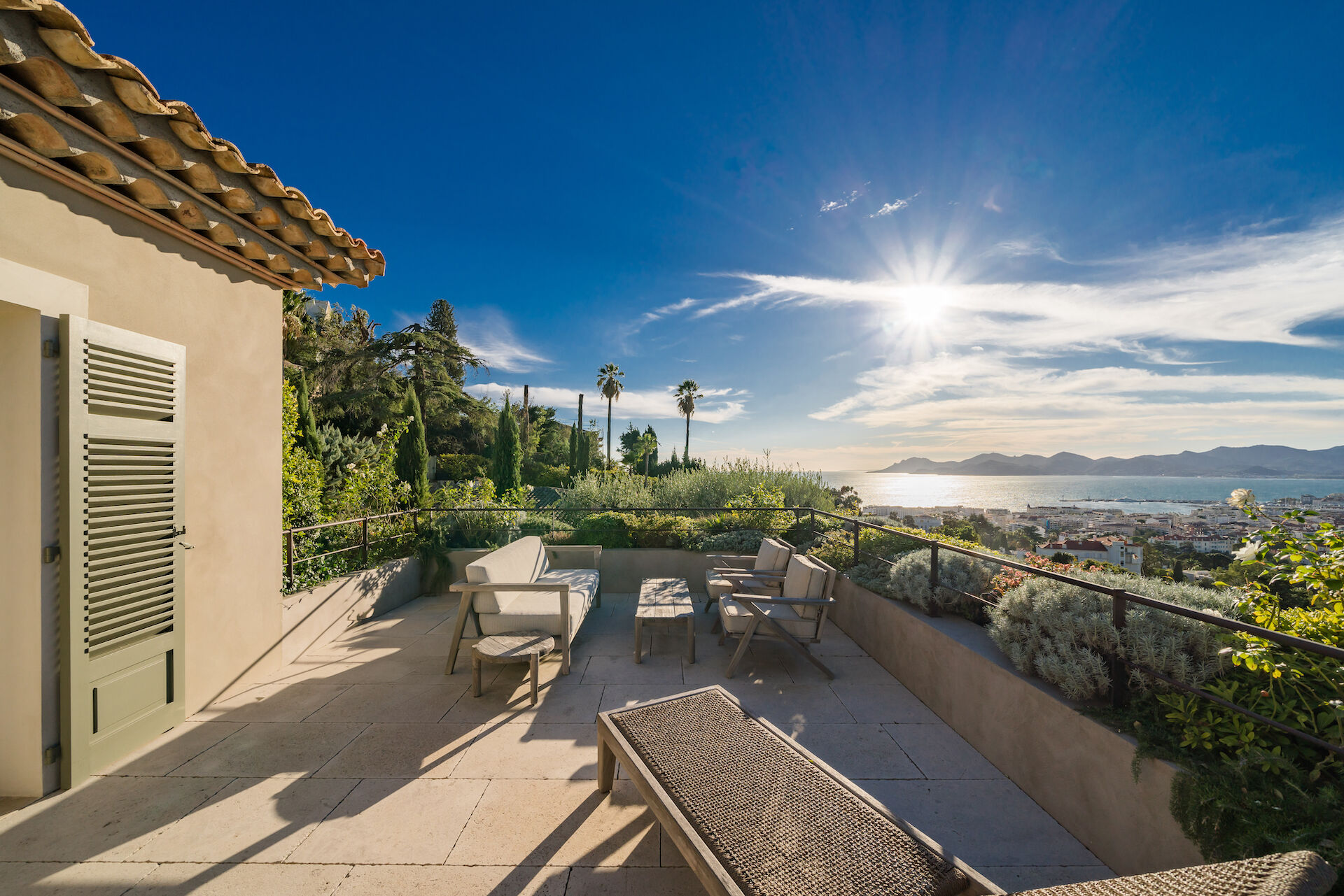 Villa Emerald Gallary Image 2