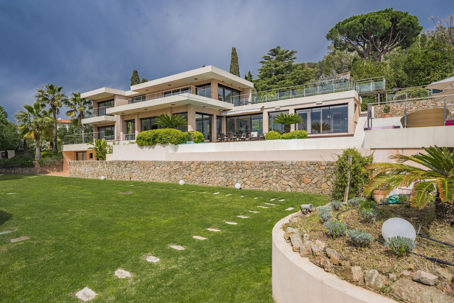 villa-flora-image-8