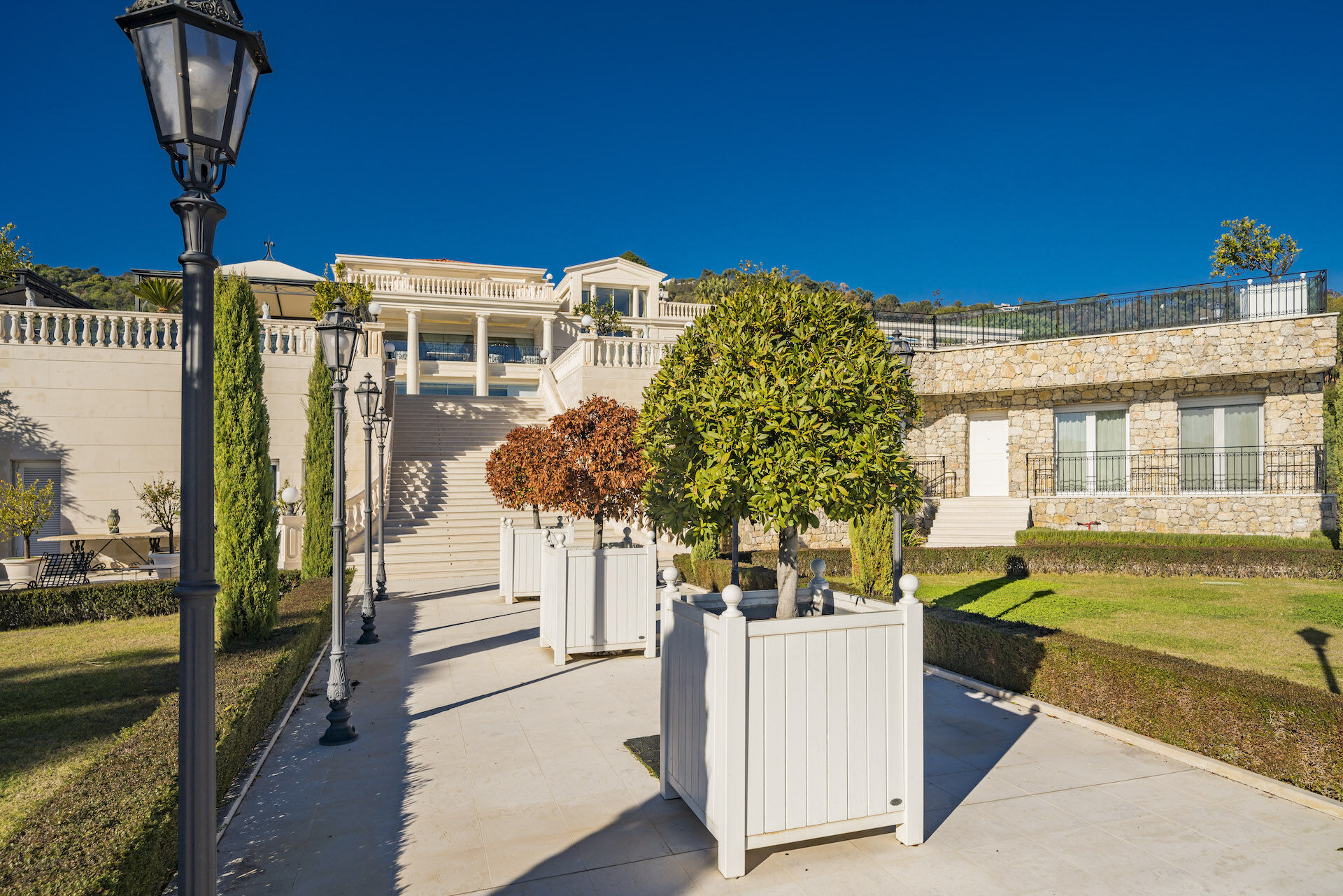 Villa Florentine Gallary Image 3