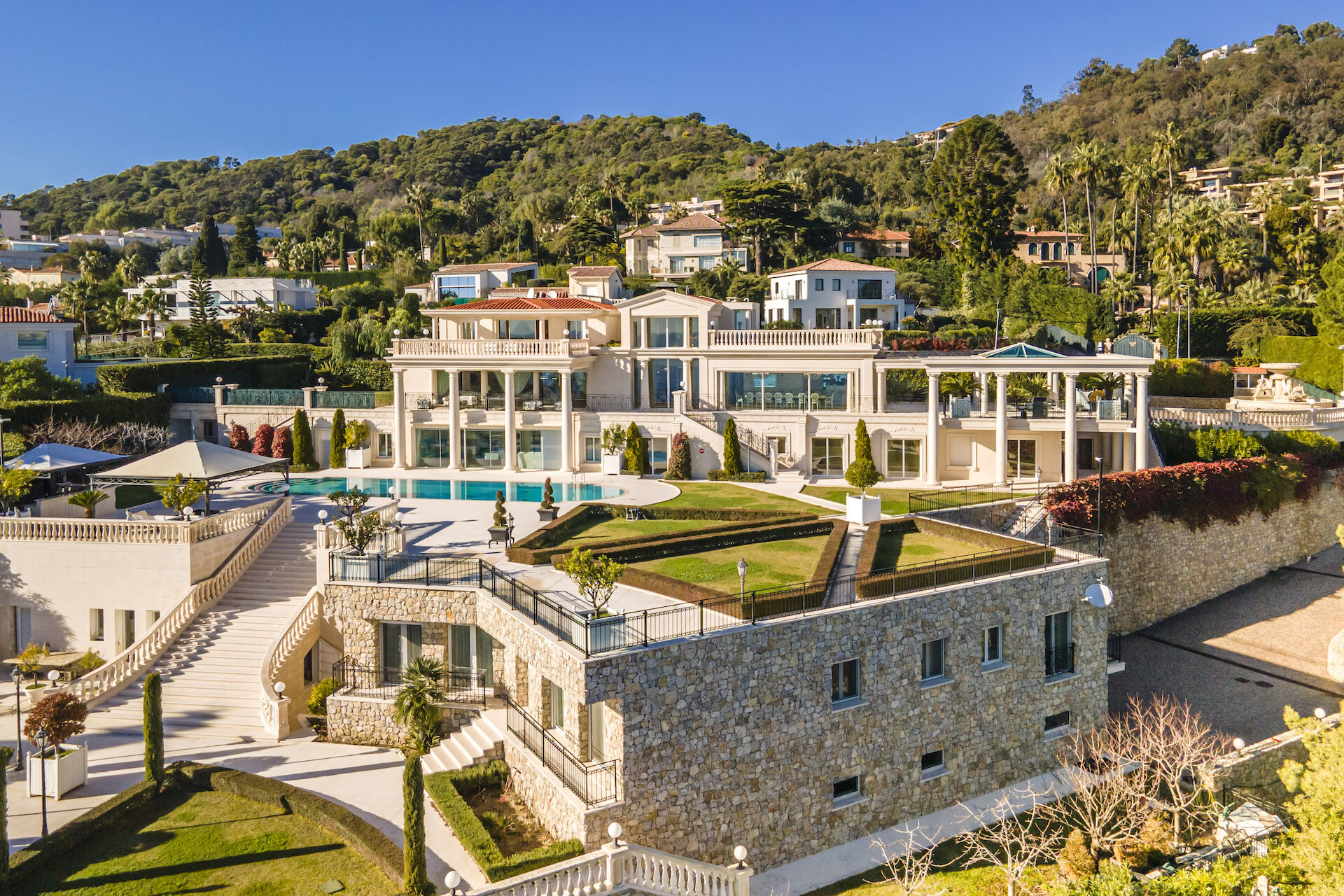 Villa Florentine Gallary Image 1