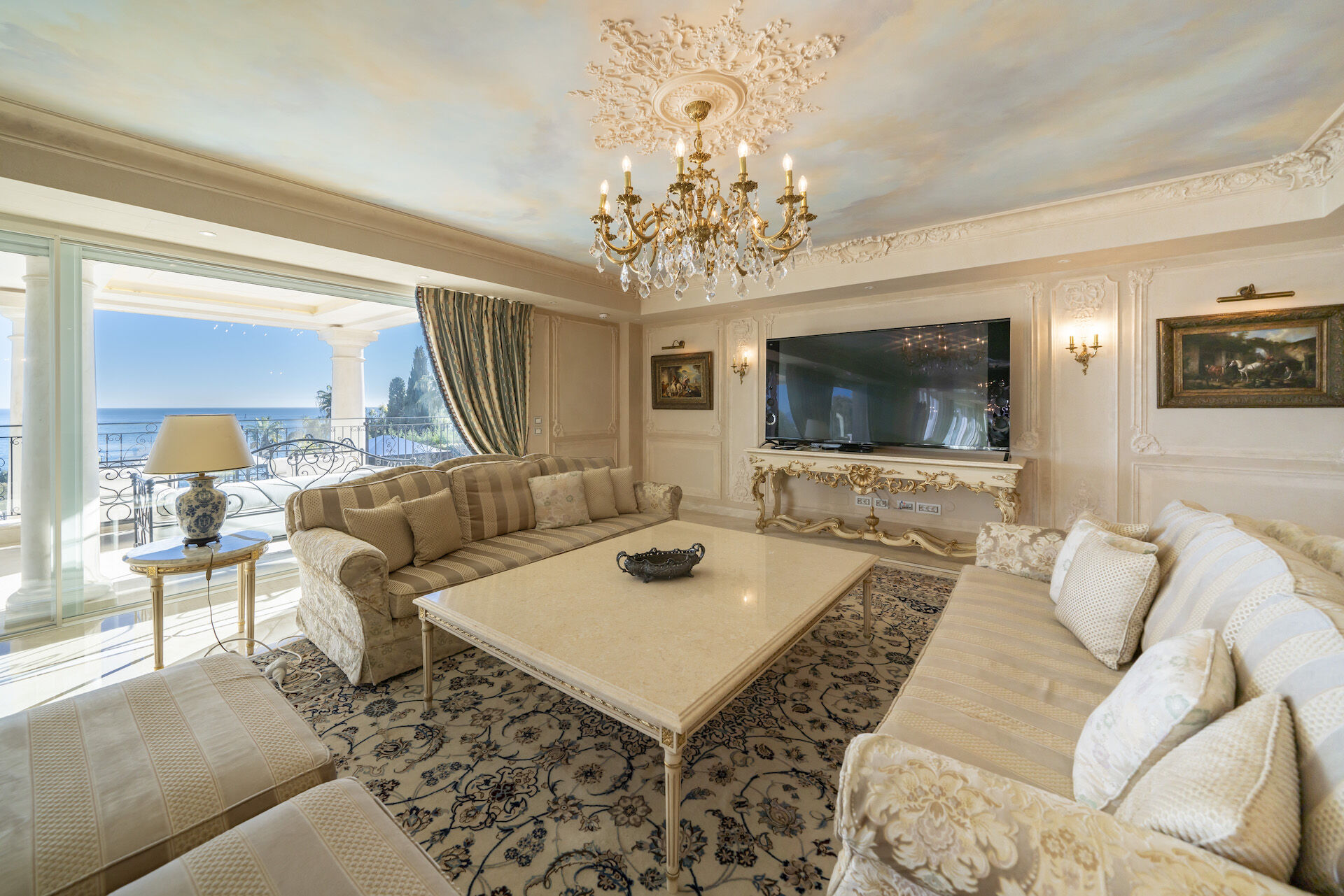 Villa Florentine Gallary Image 1