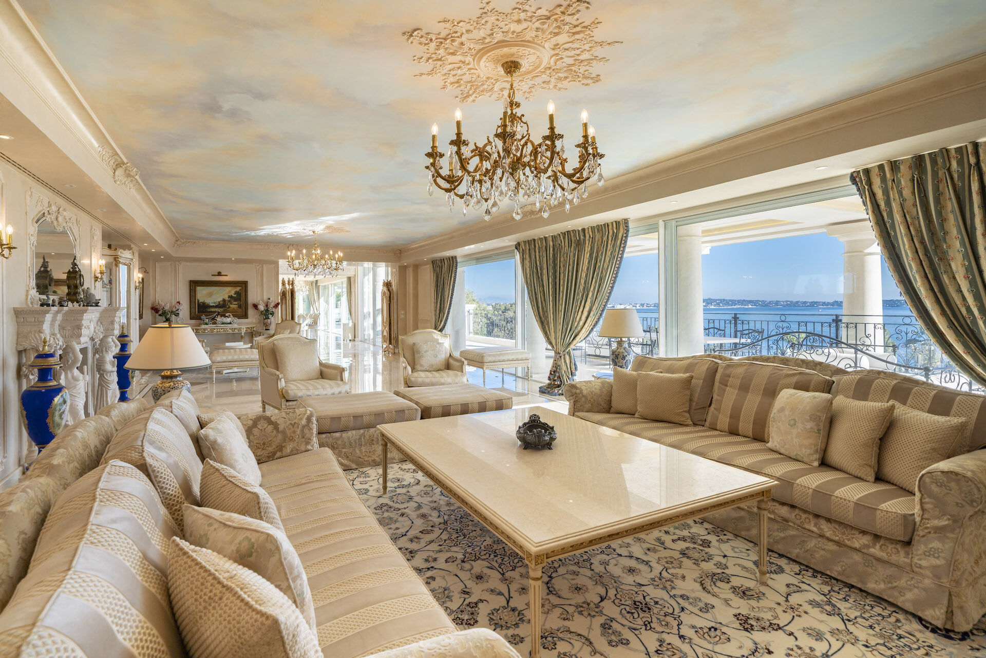 Villa Florentine Gallary Image 2