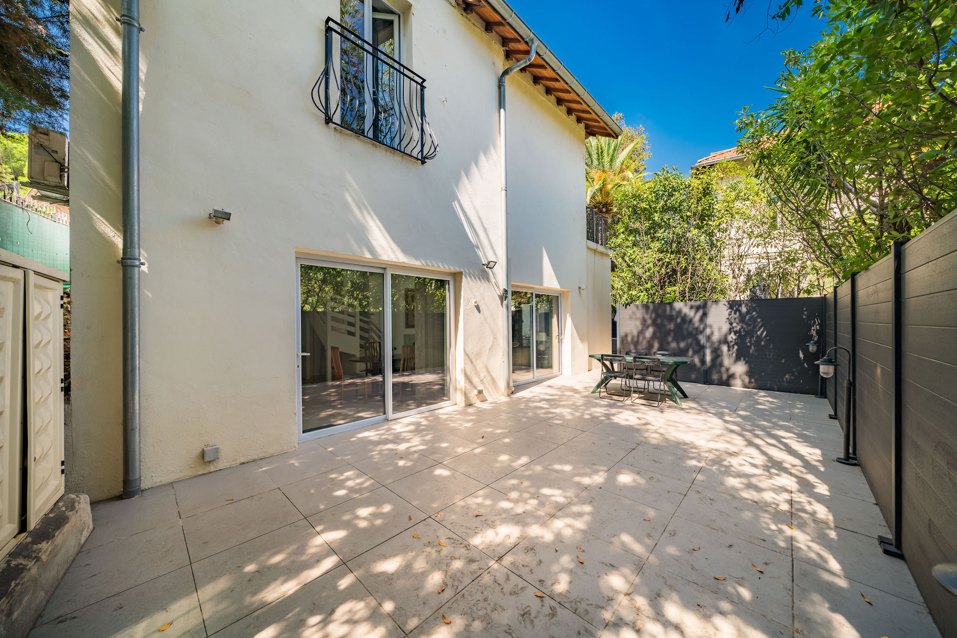 Villa Iris Gallary Image 2