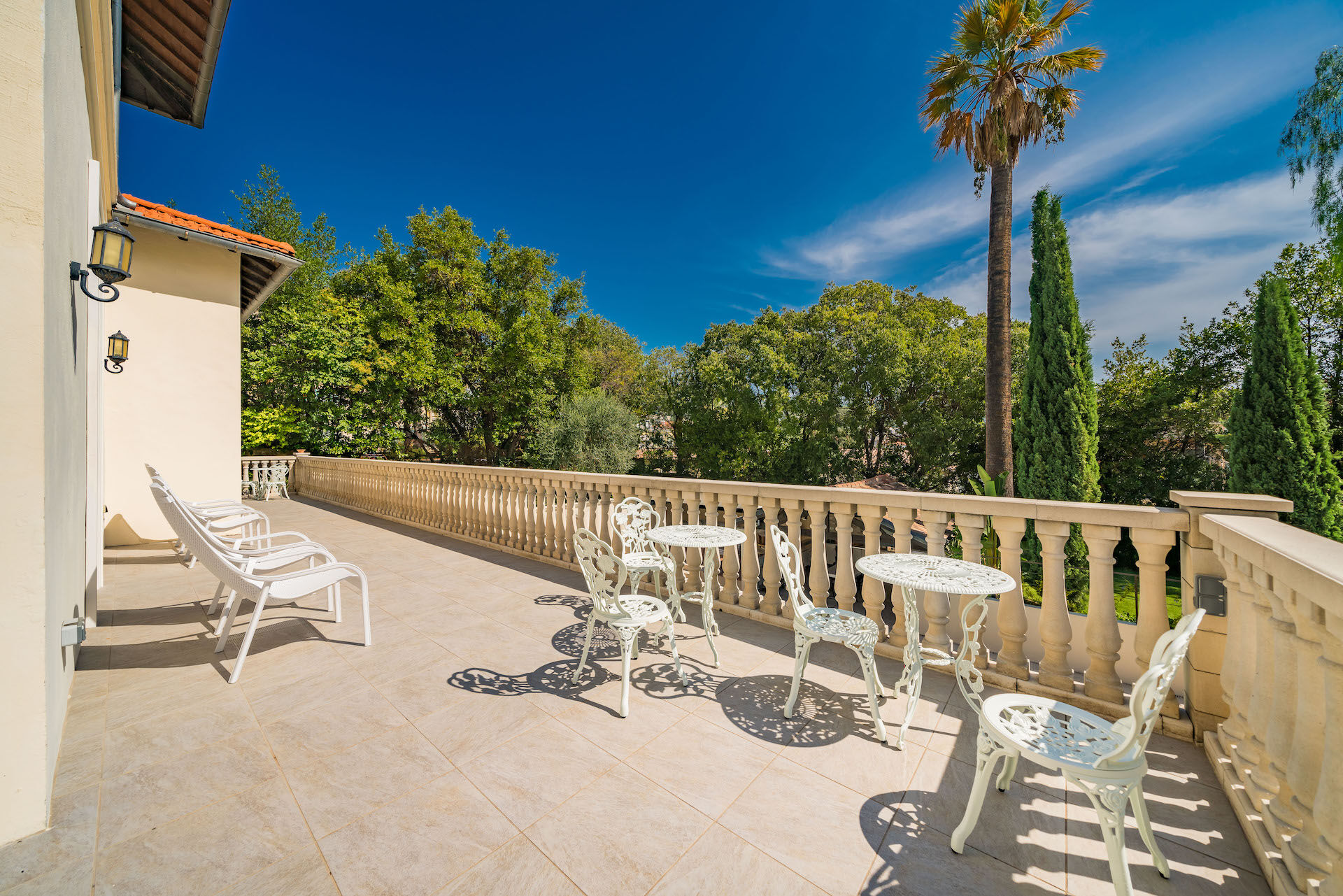Villa Iris Gallary Image 6