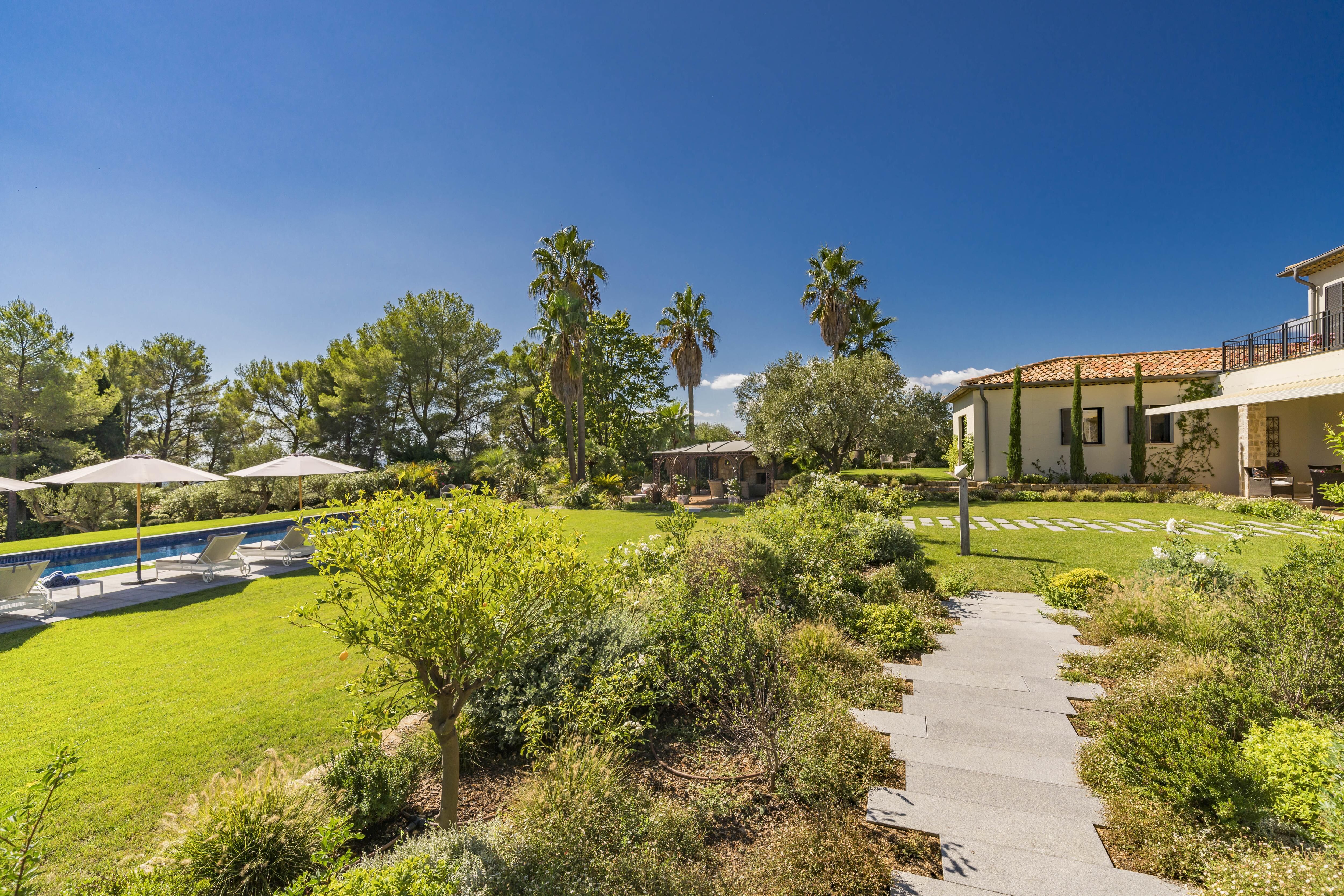Villa Ivory Gallary Image 2