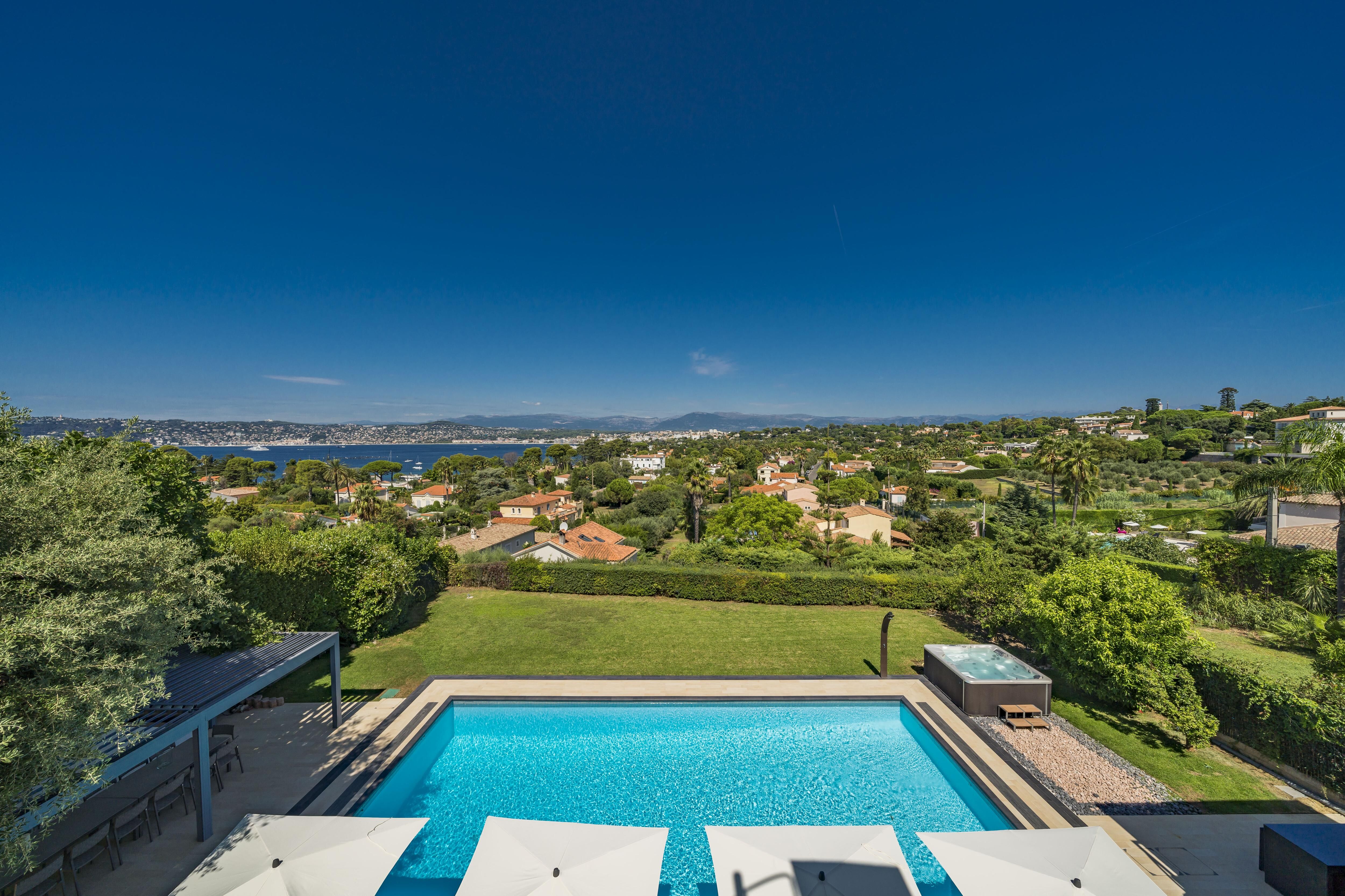 Villa Joli Gallary Image 5