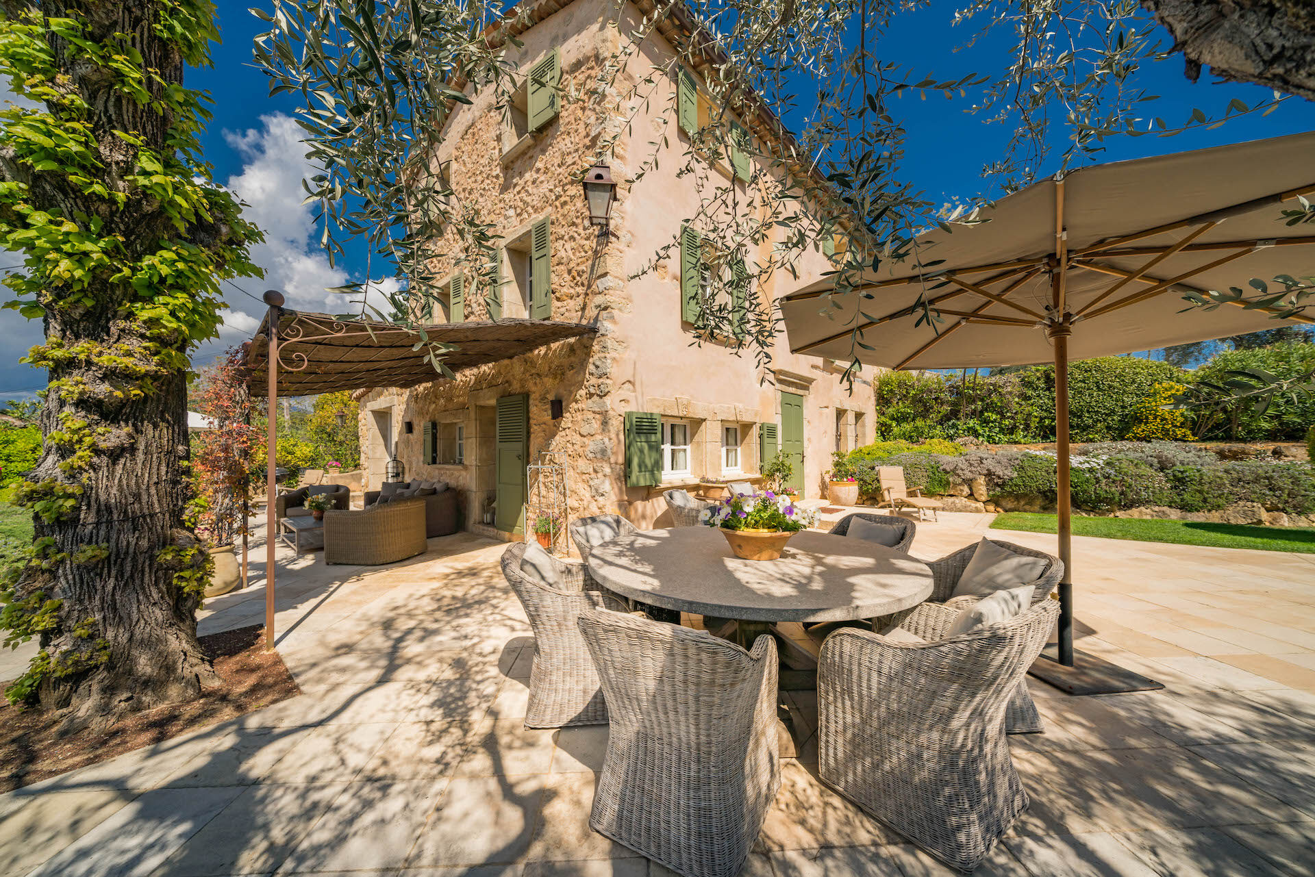 Villa Karina Gallary Image 3