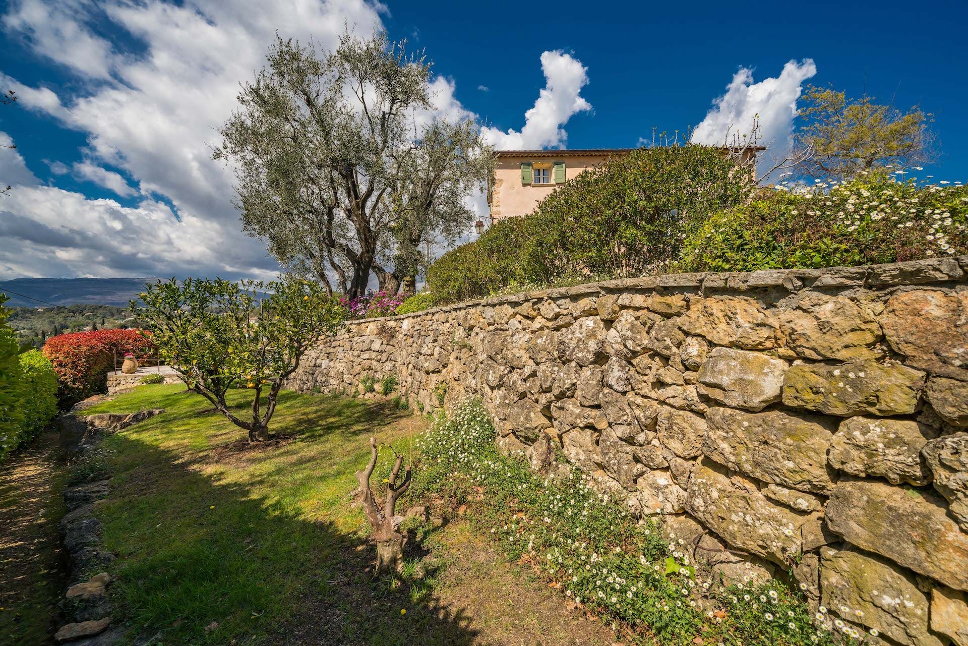 Villa Karina Gallary Image 3