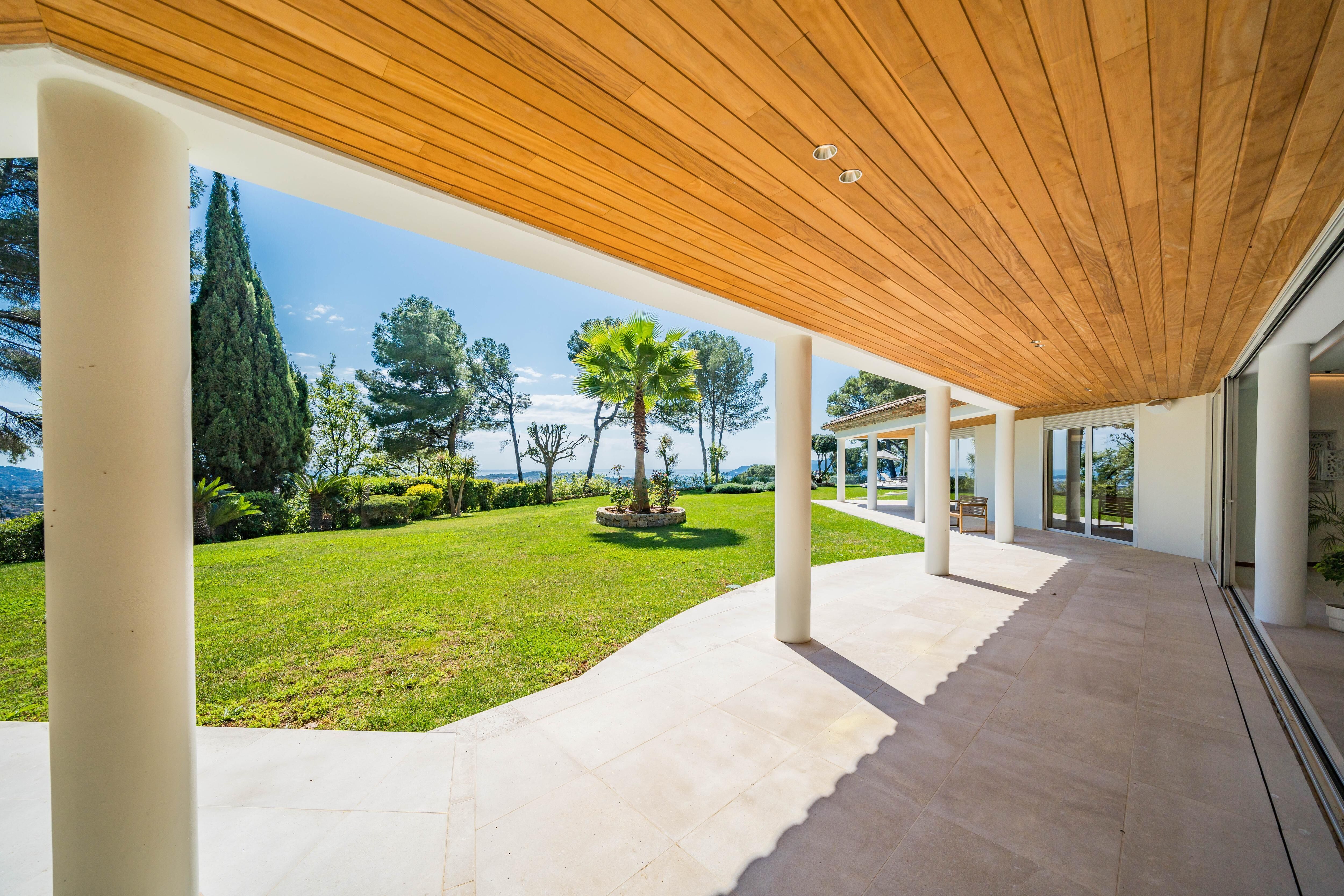 Villa Kennedy Gallary Image 1