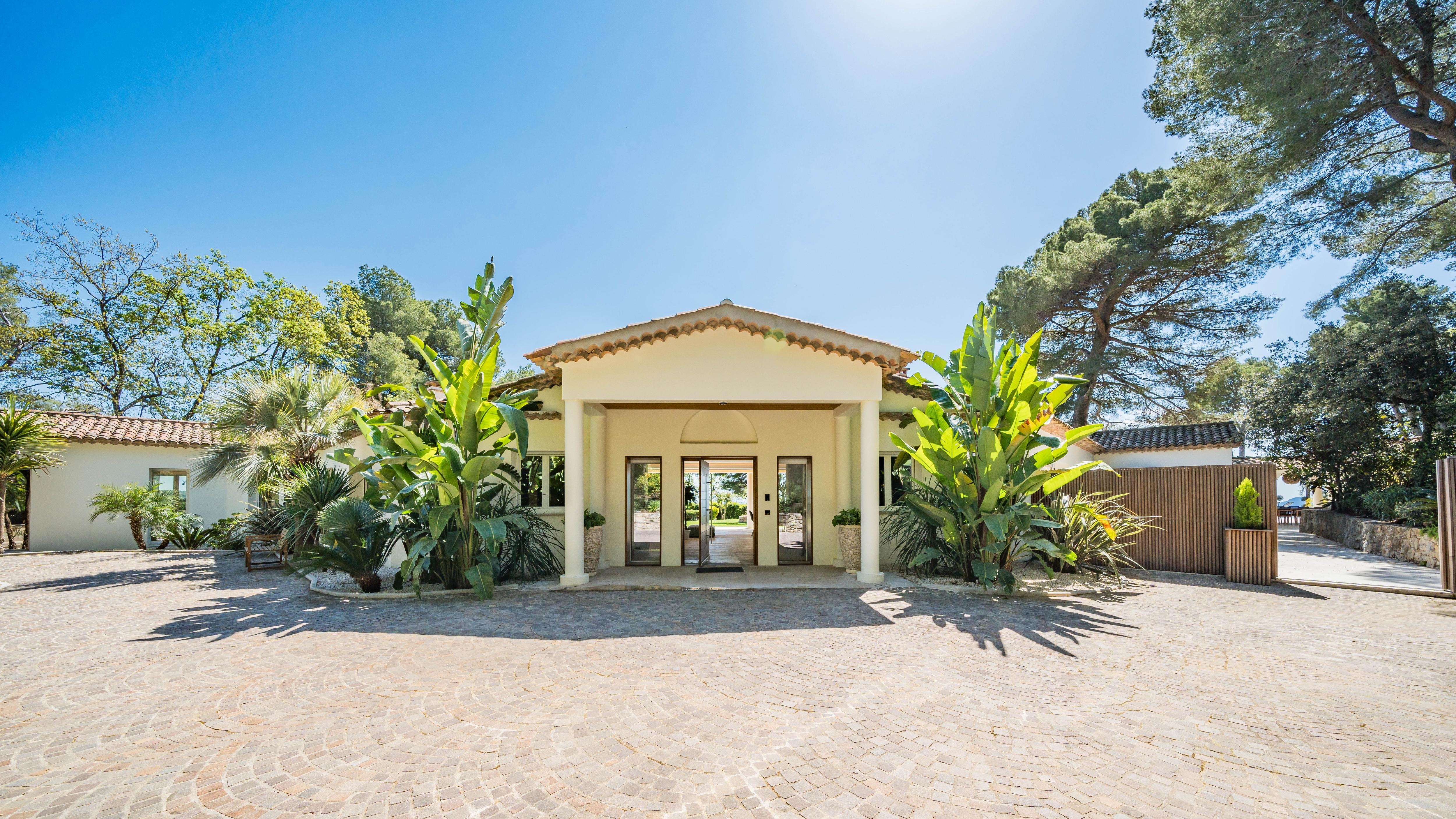 Villa Kennedy Gallary Image 5