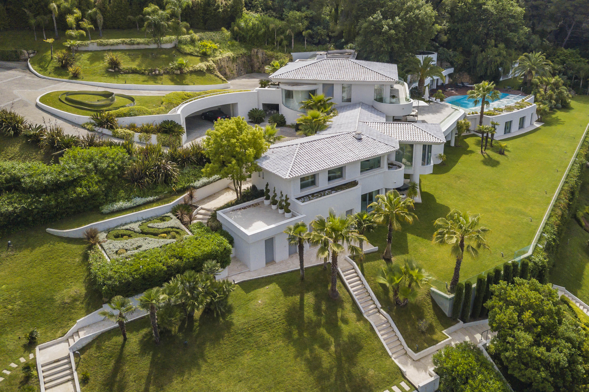 villa-lazarus-image-1