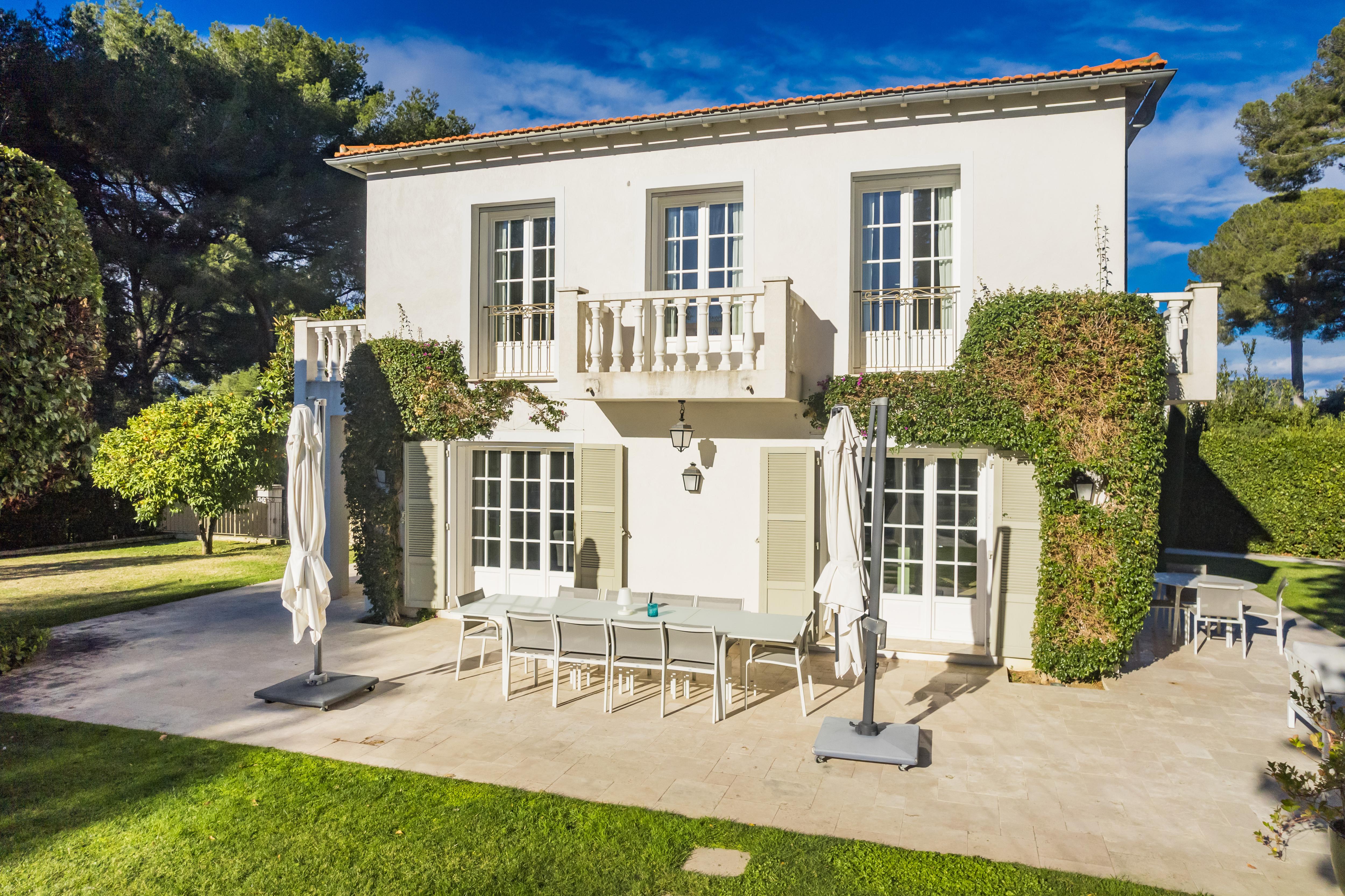 Villa Lilana Gallary Image 1
