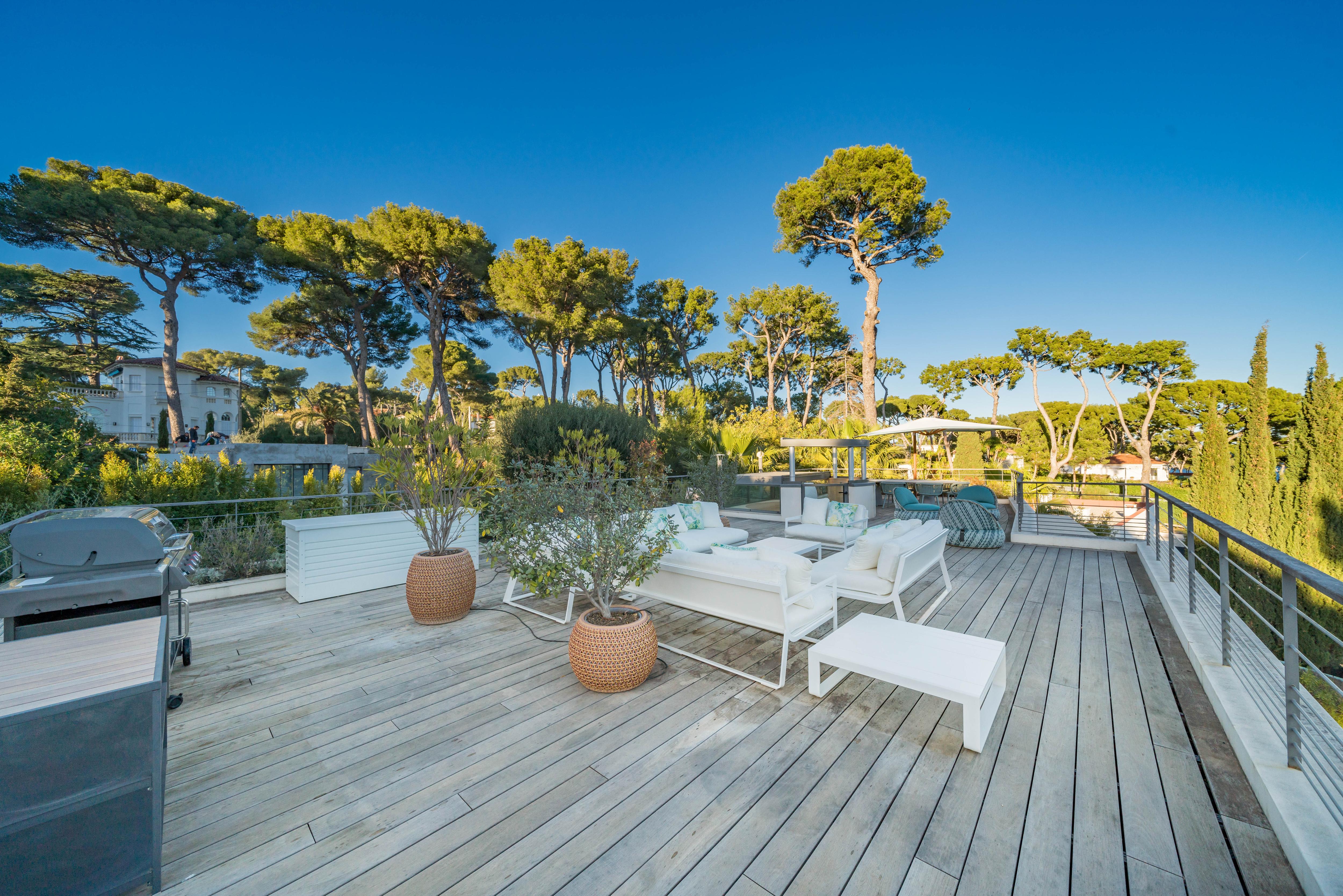 Villa Lola Gallary Image 2