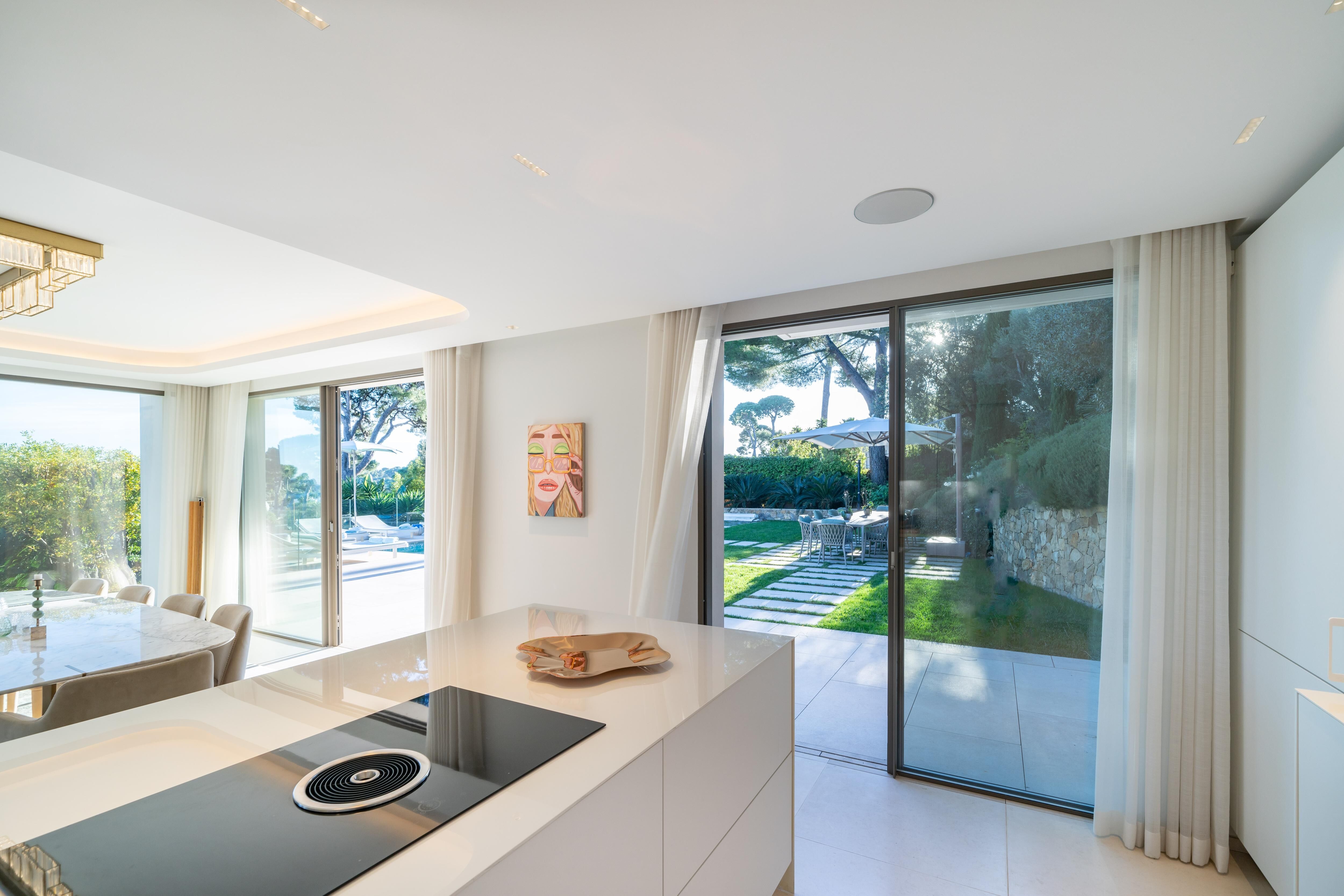 Villa Lola Gallary Image 2