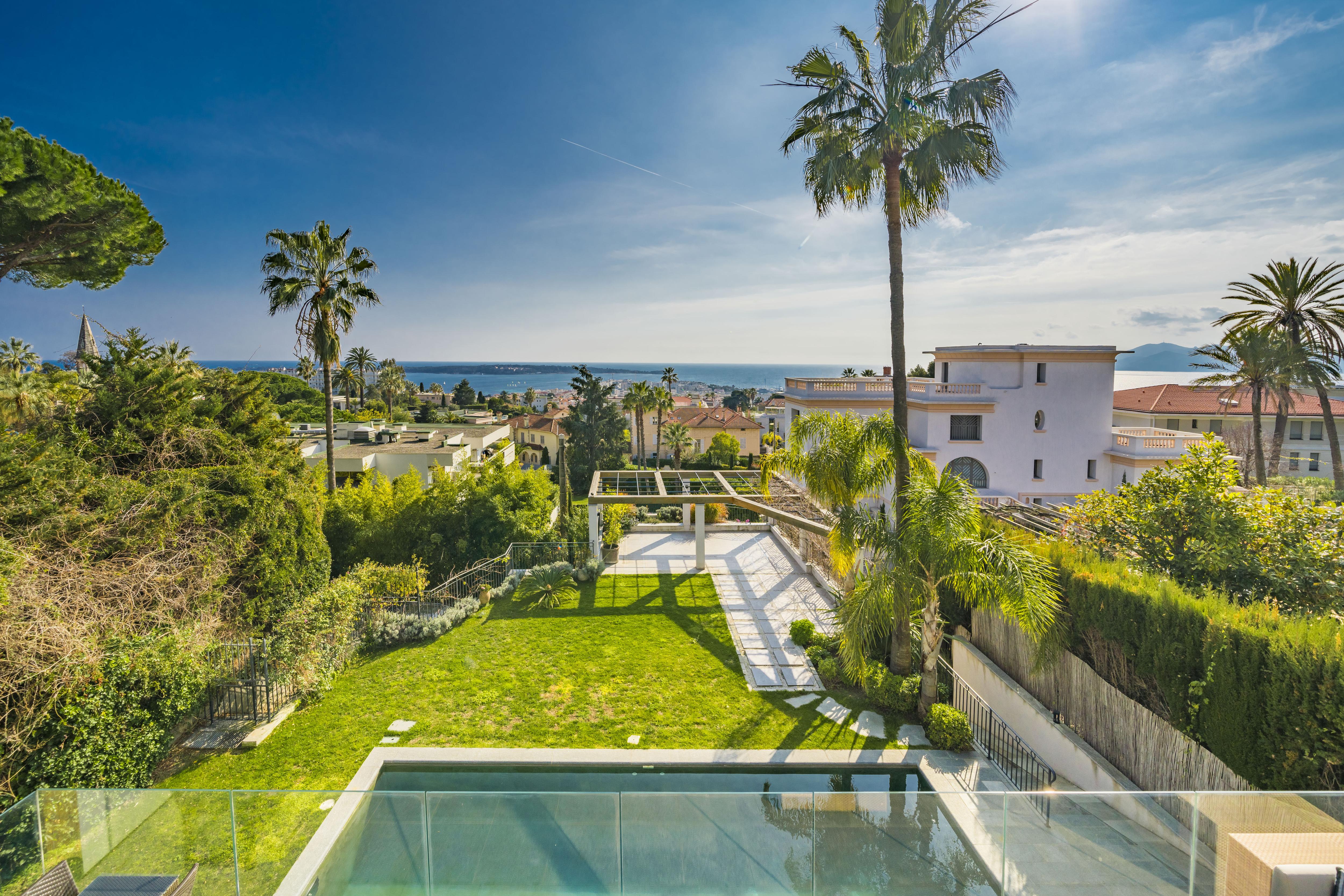 Villa Nirvana Gallary Image 1