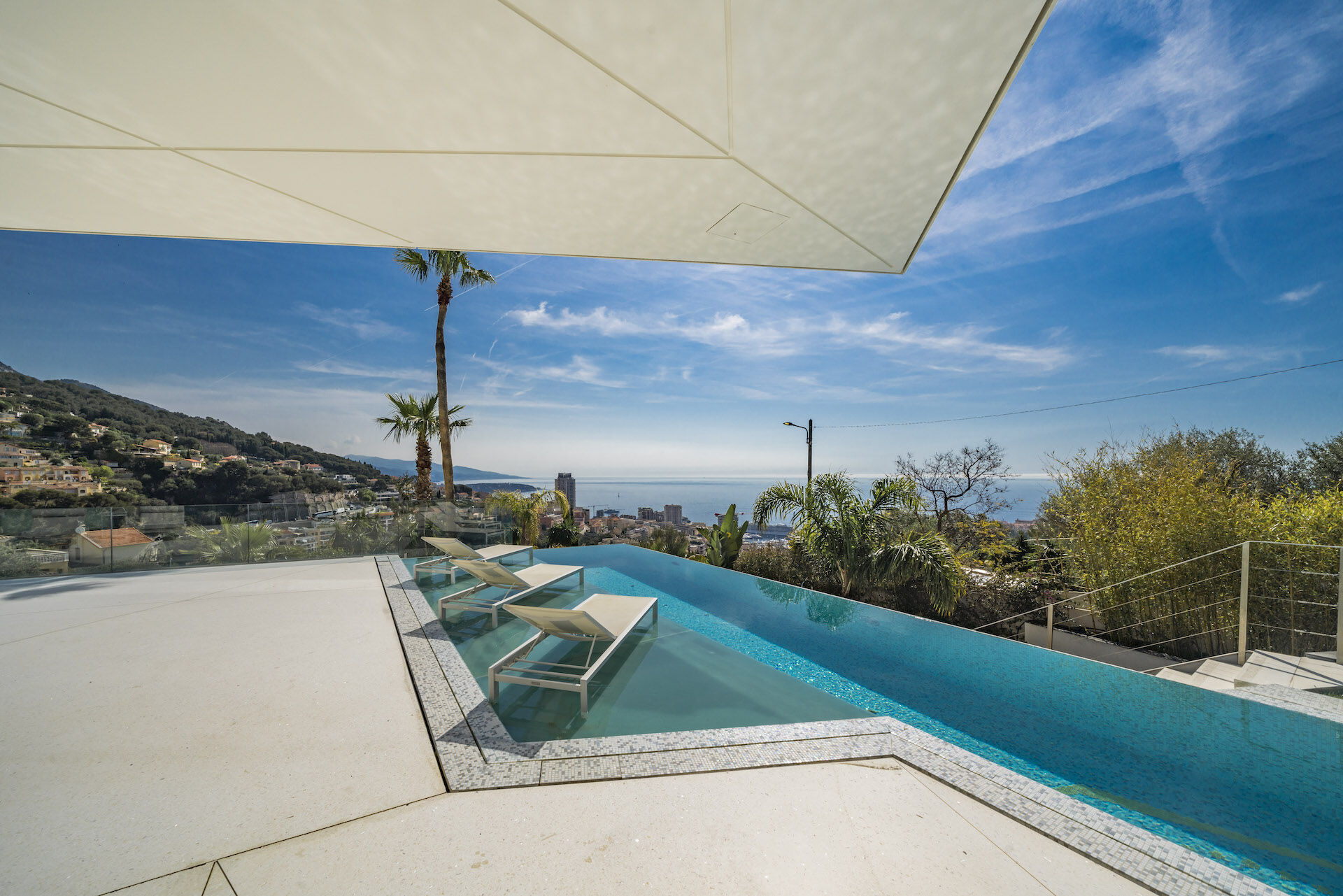 villa-octopussy-image-4
